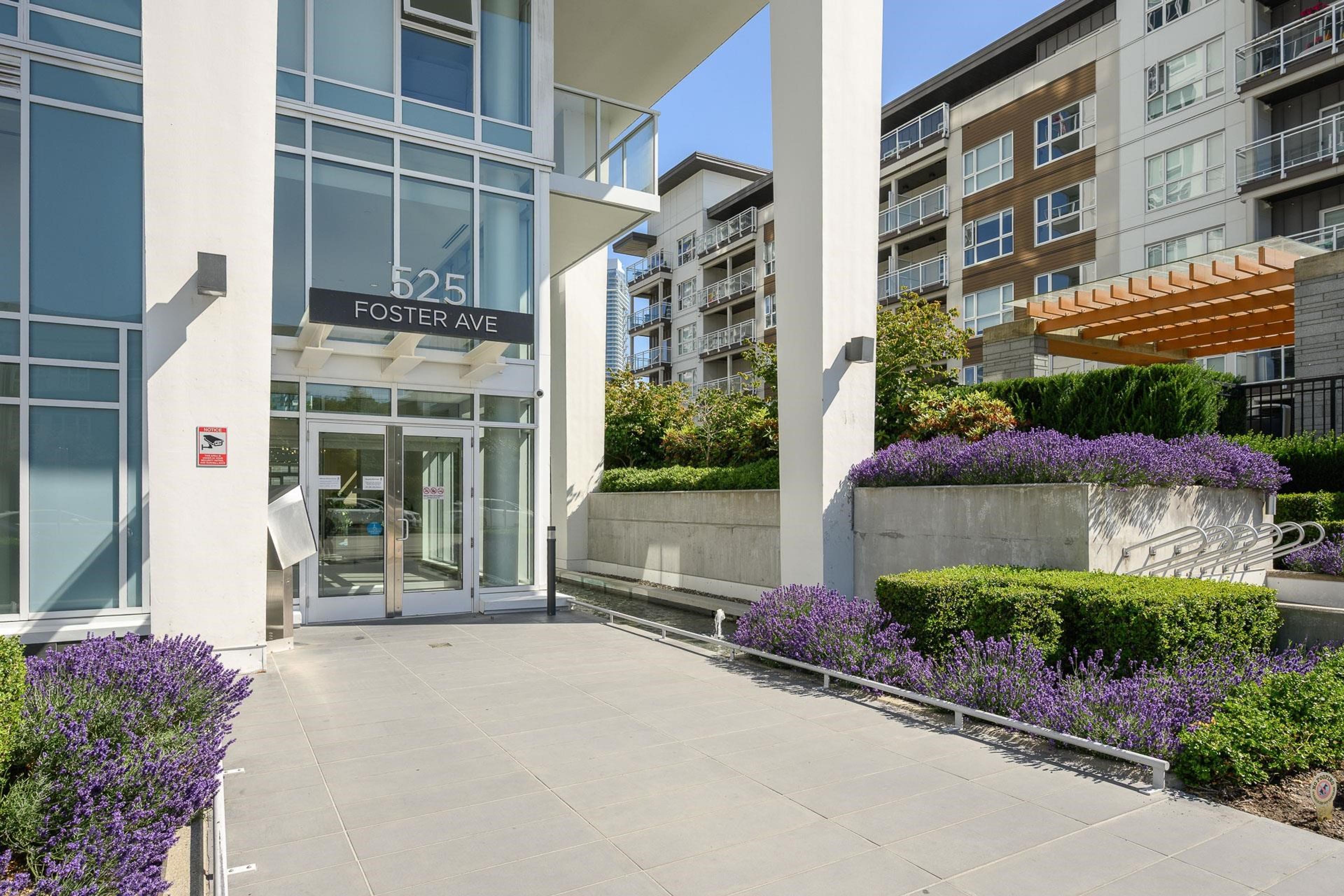 525 Foster Avenue, Coquitlam - Exteriors - Photo 2