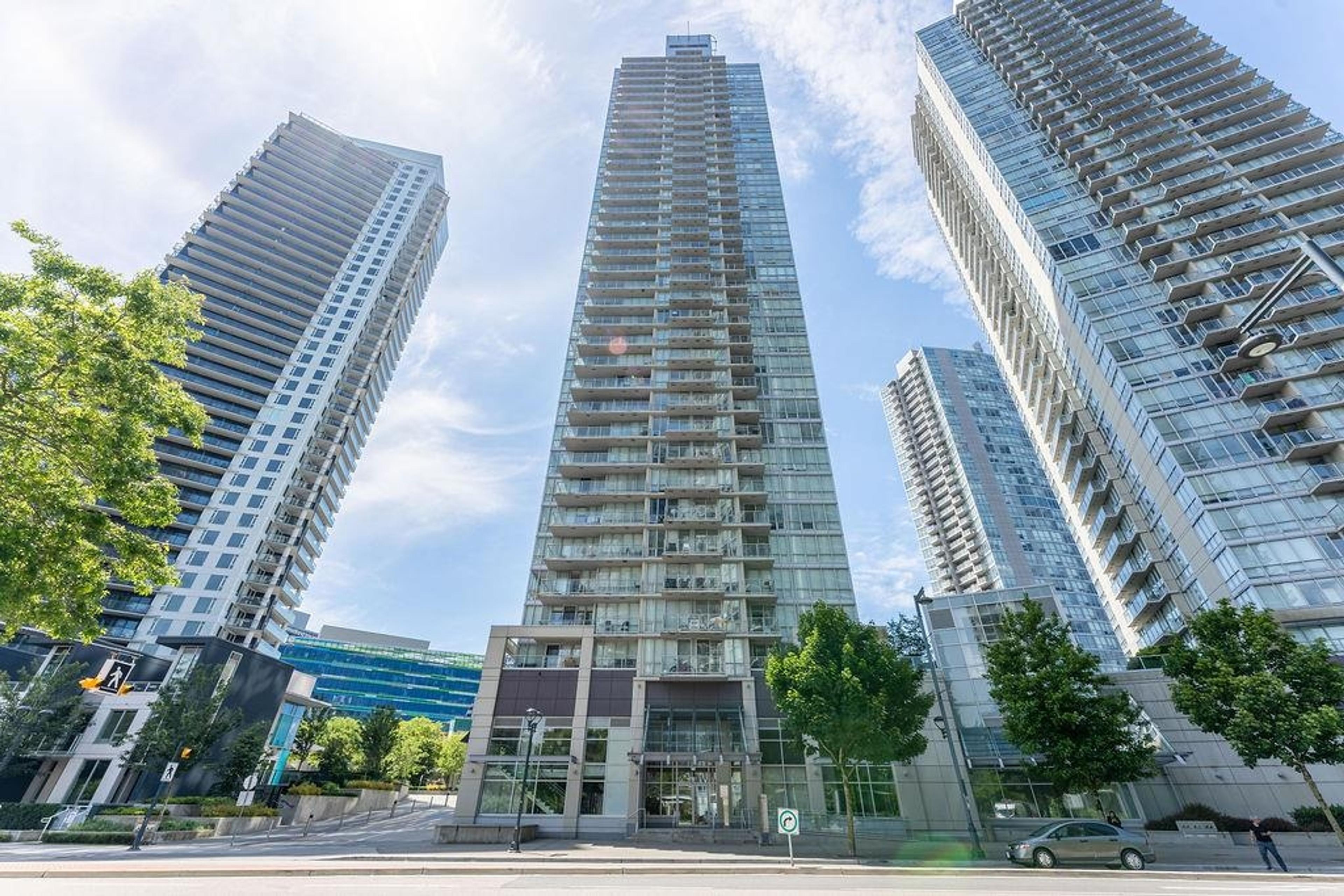 9981 Whalley Boulevard, Surrey - Exteriors - Full Complex View - Photo 3