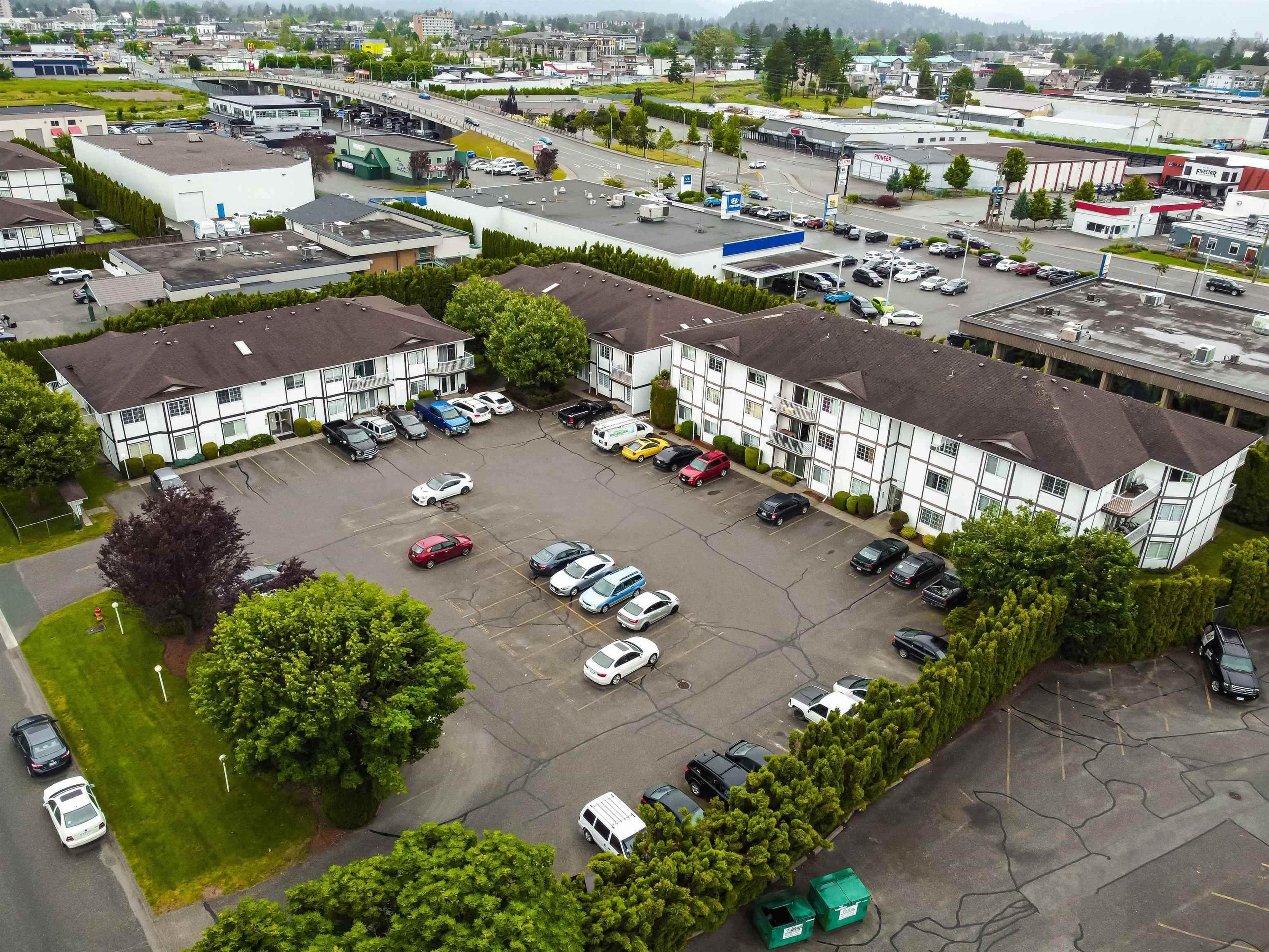 45669 Mcintosh Drive, Chilliwack - Exteriors - Full Complex View, Drone/Aerial View - Photo 3