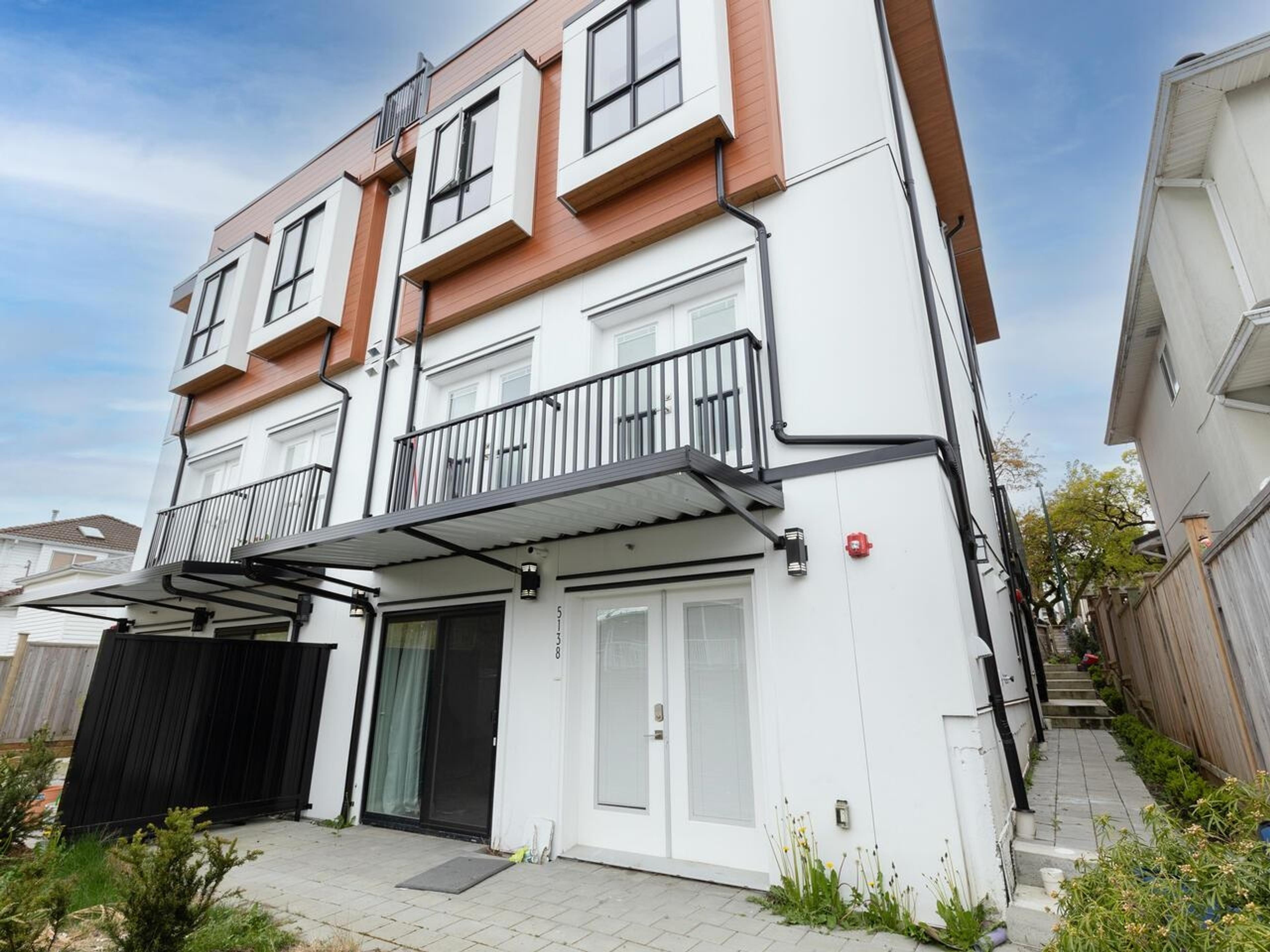 5140 Slocan Street, Vancouver - Exteriors - Photo 1