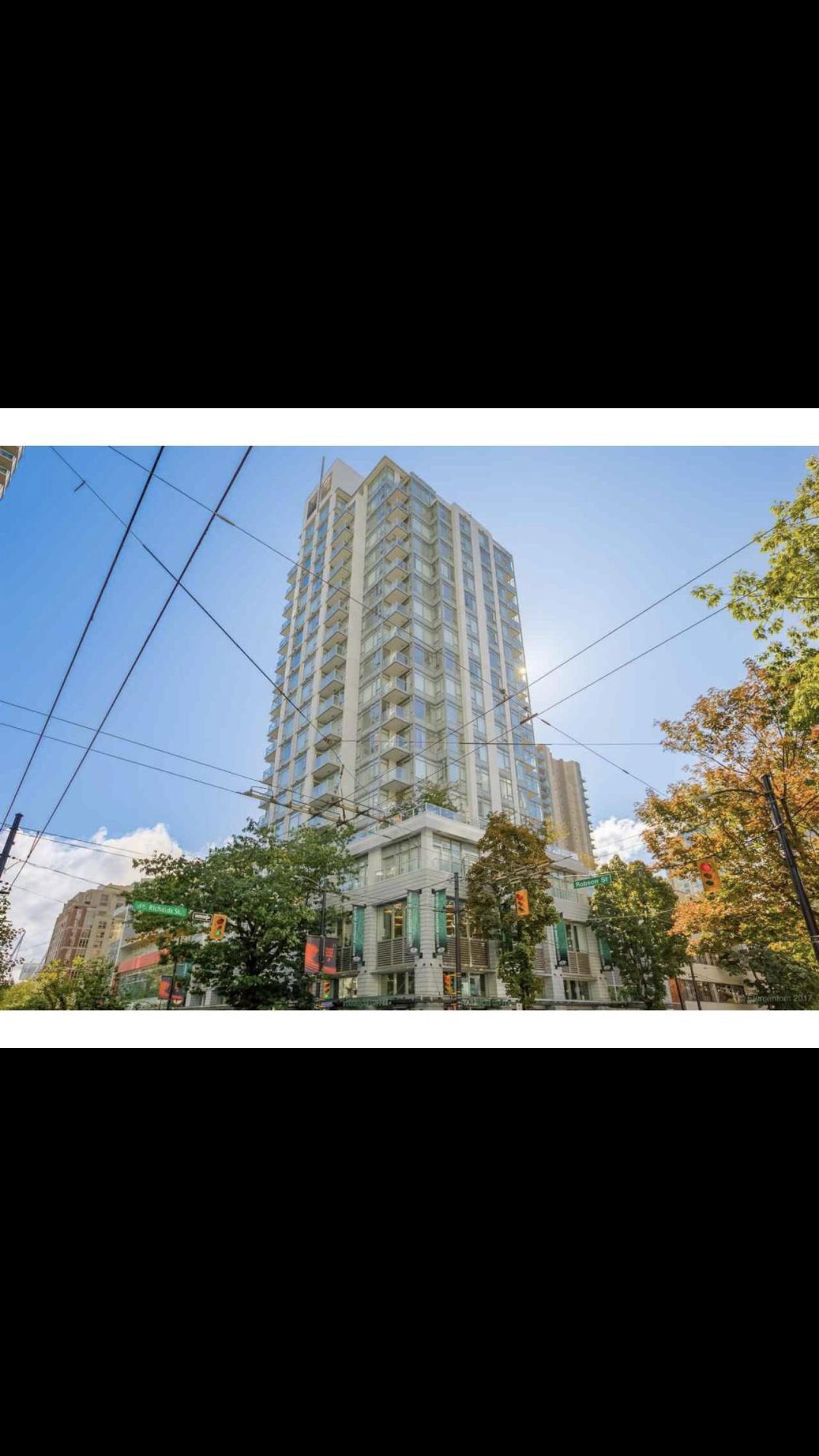 480 Robson Street, Vancouver - Exteriors - Photo 1