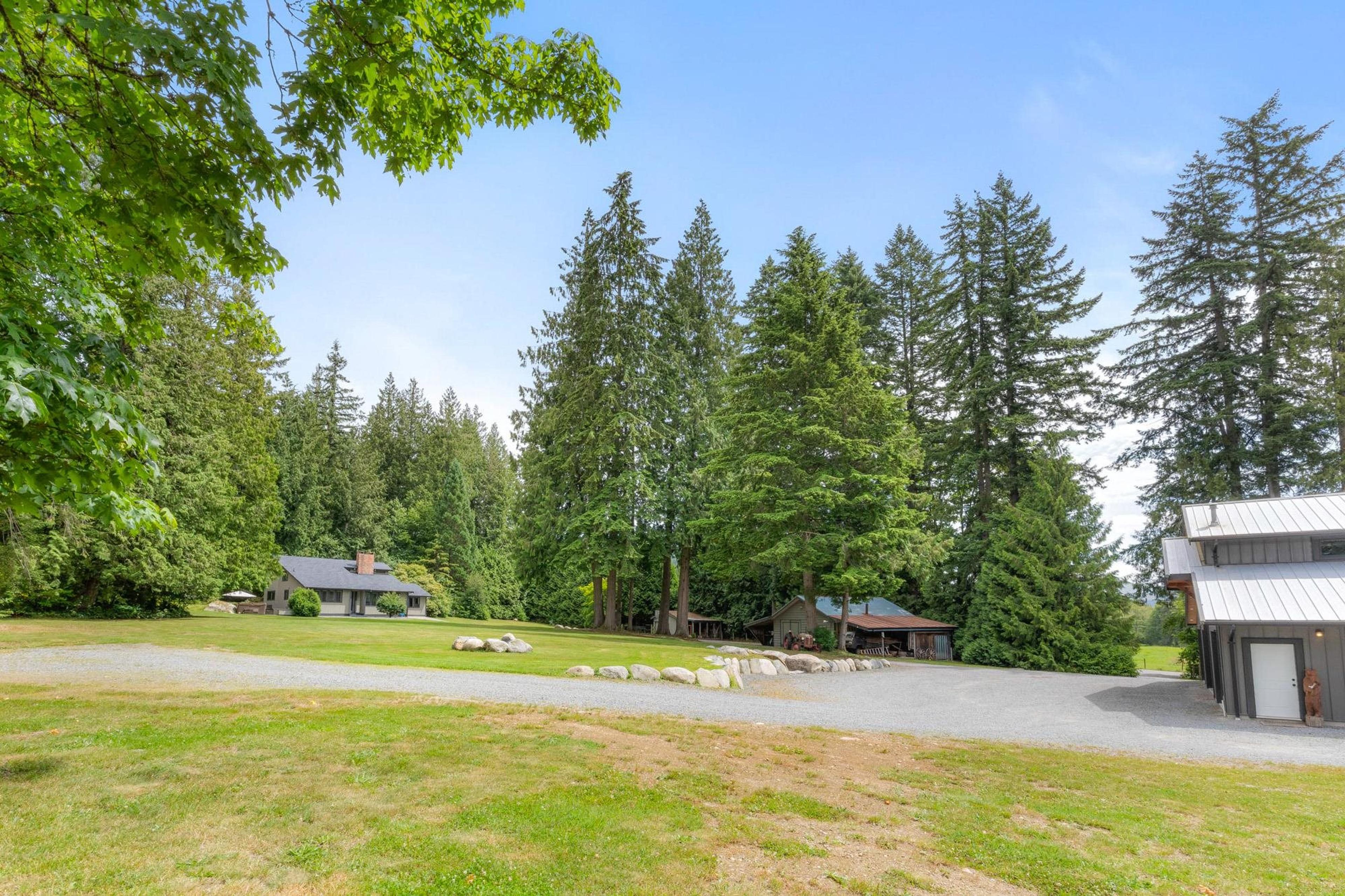 10879 284 STREET - Image 32
