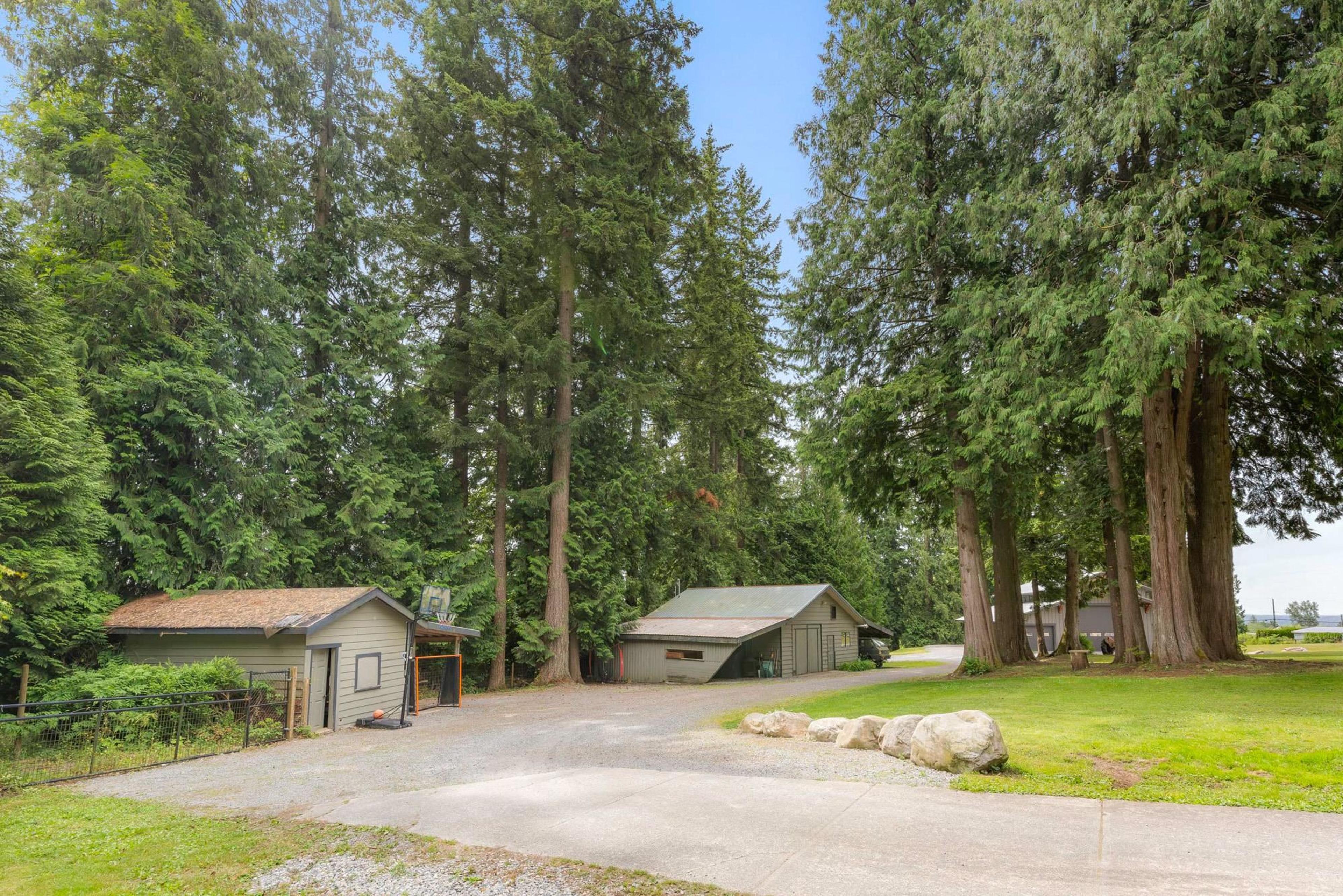 10879 284 STREET - Image 33