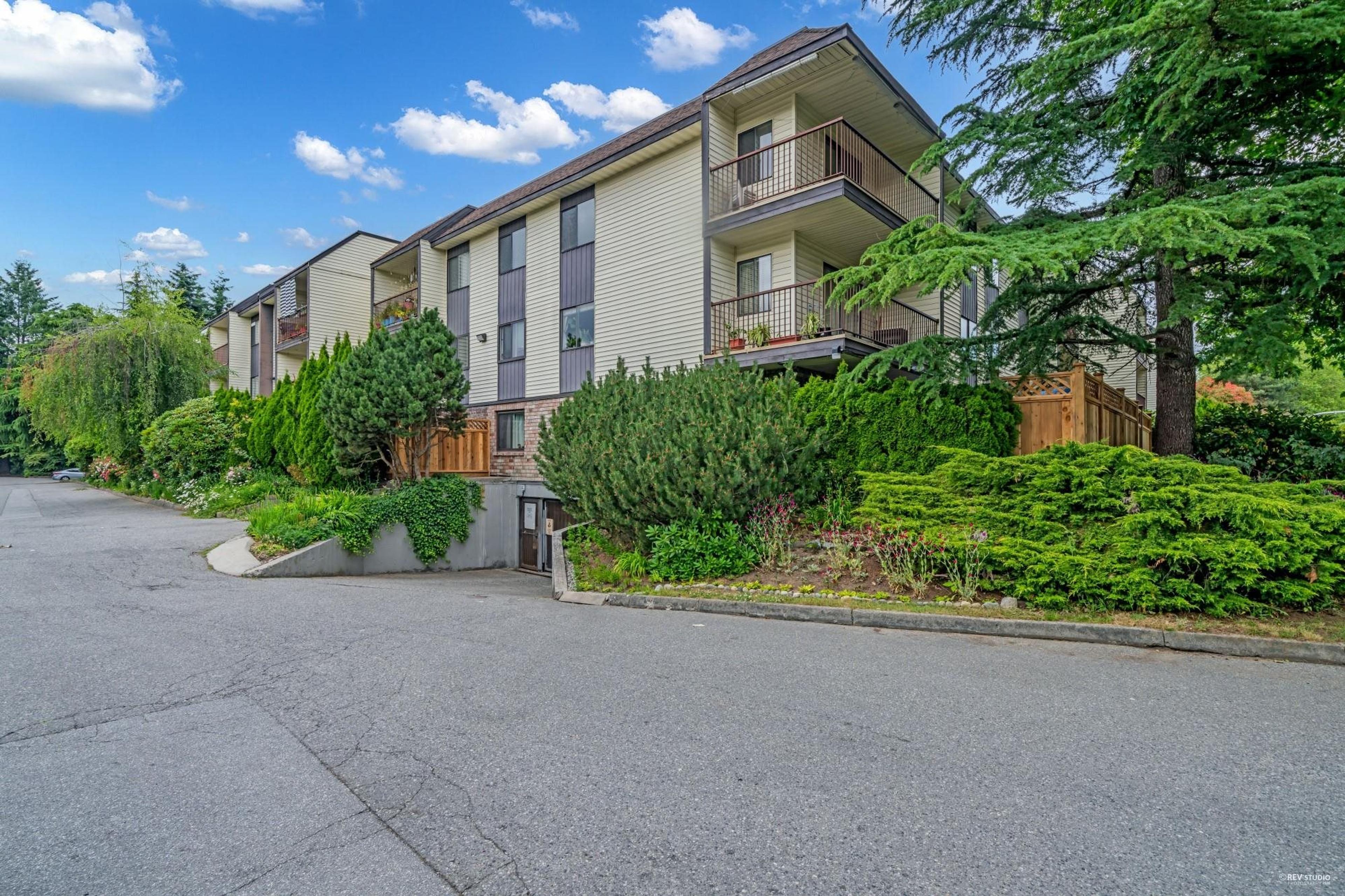 13775 74 Avenue, Surrey - Exteriors - Photo 1