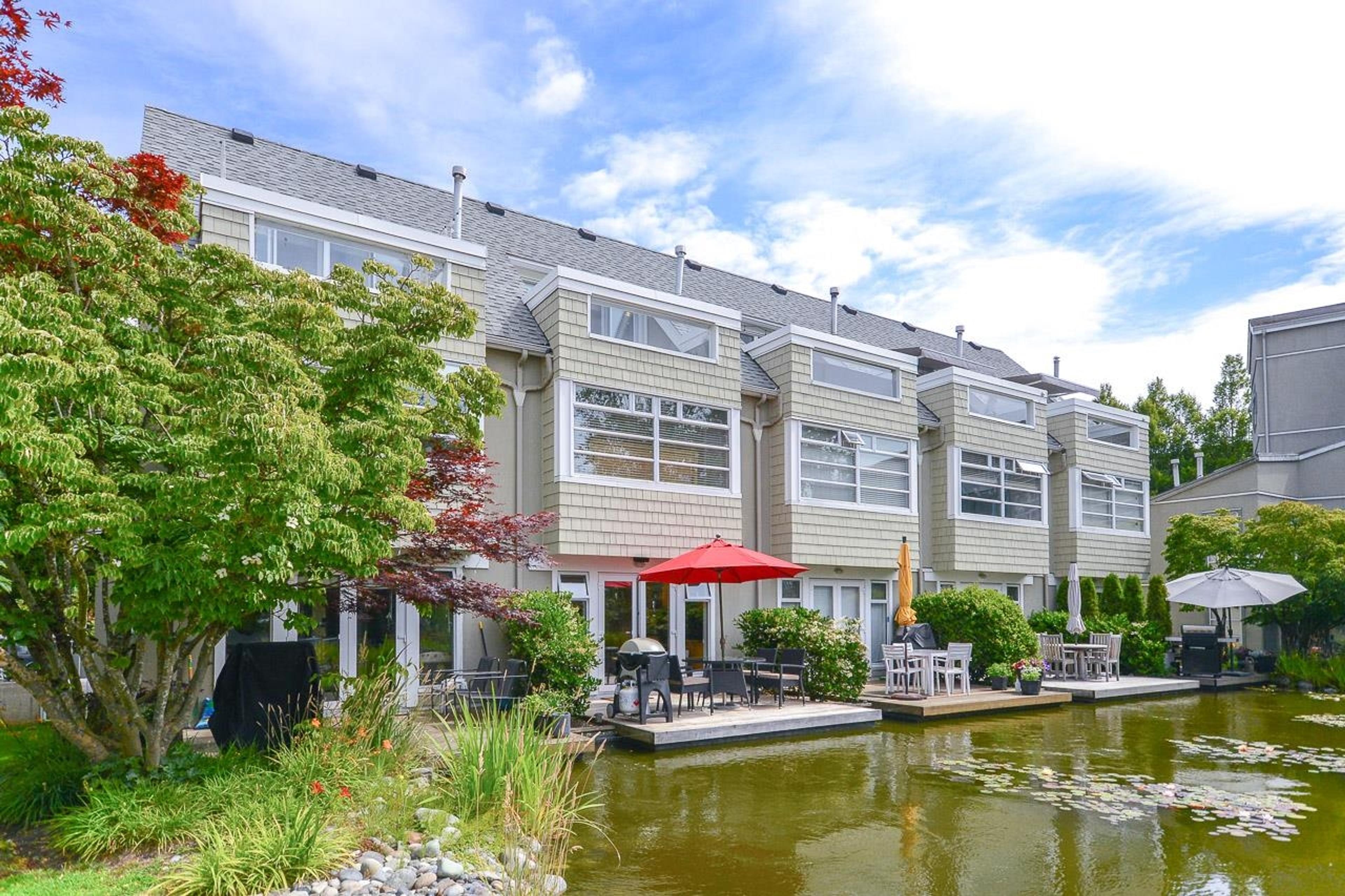 2020 E Kent Avenue South, Vancouver - Exteriors - Photo 2