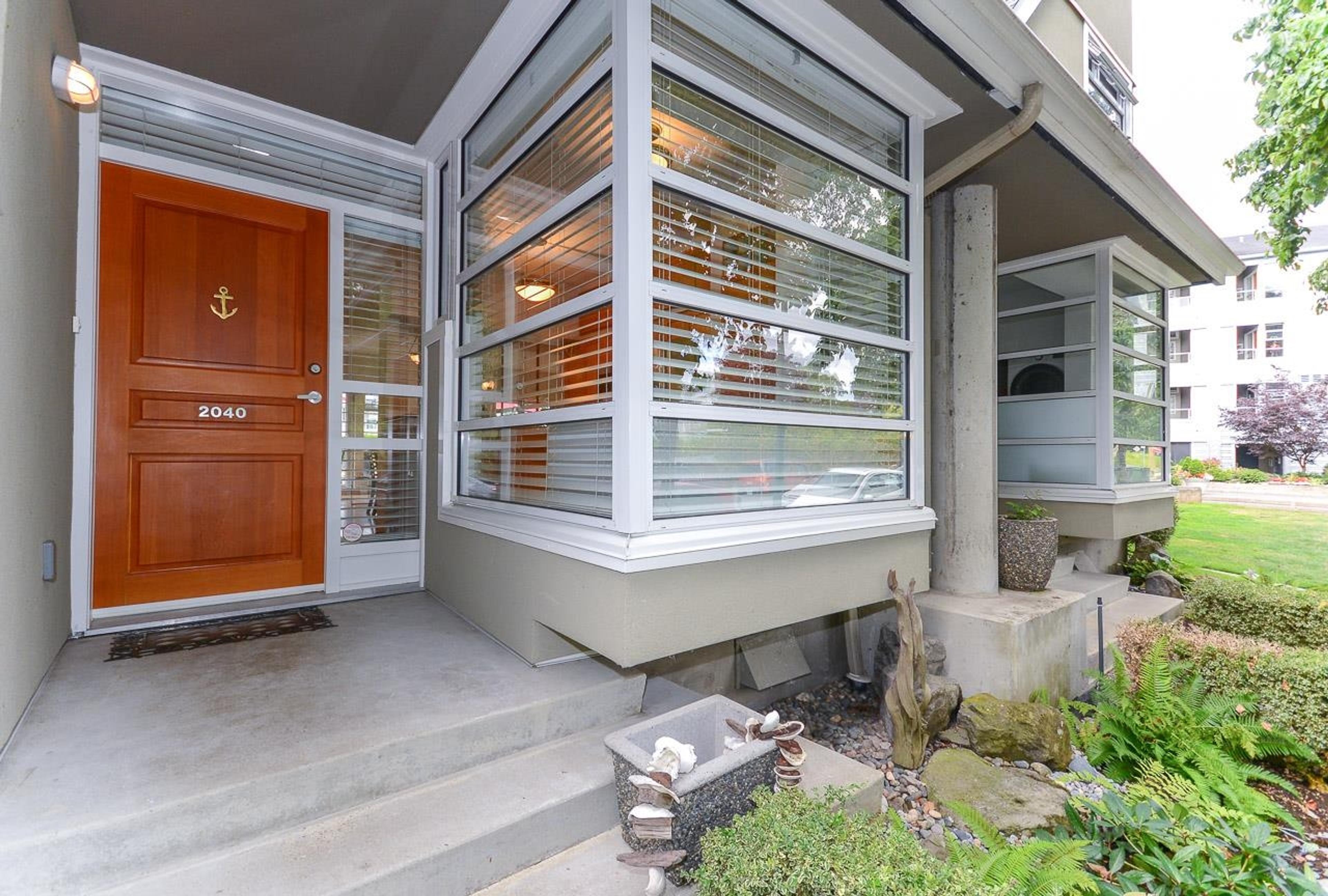 2020 E Kent Avenue South, Vancouver - Exteriors - Photo 3