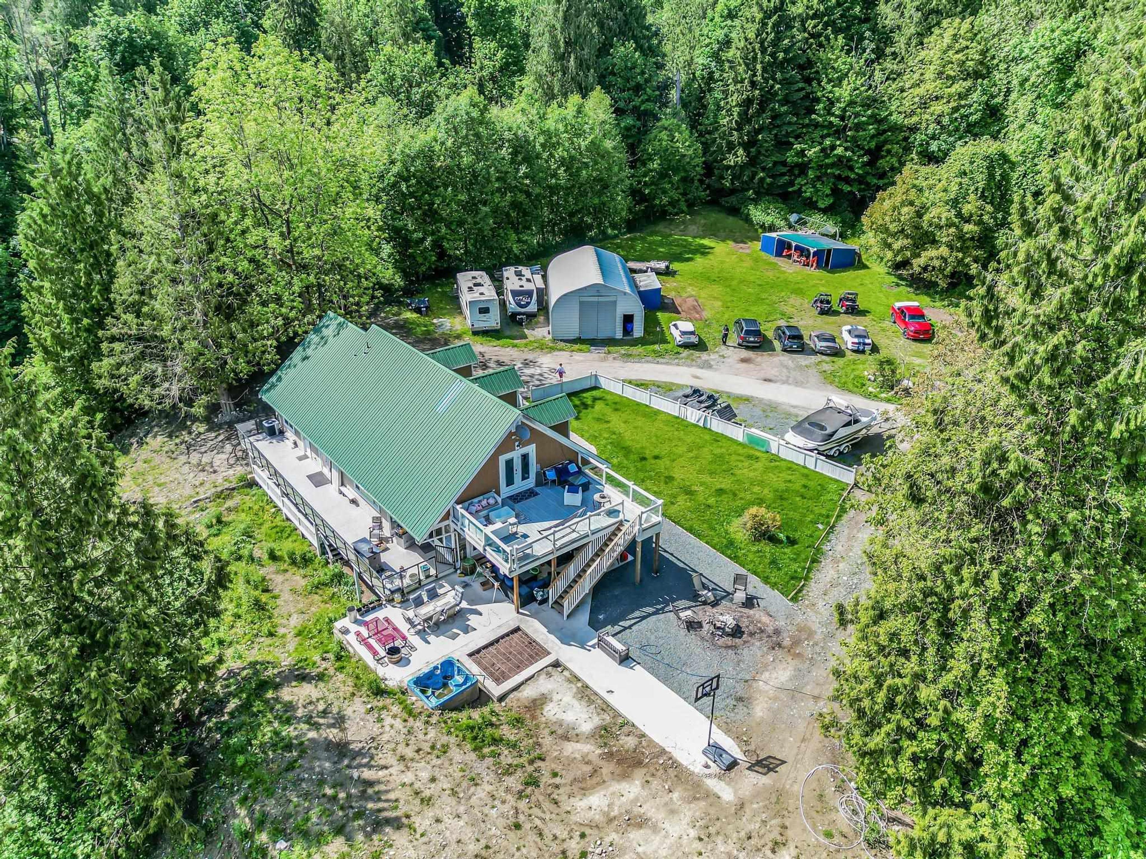 29750 Sangara Avenue, Abbotsford - Exteriors - Drone/Aerial View - Photo 4