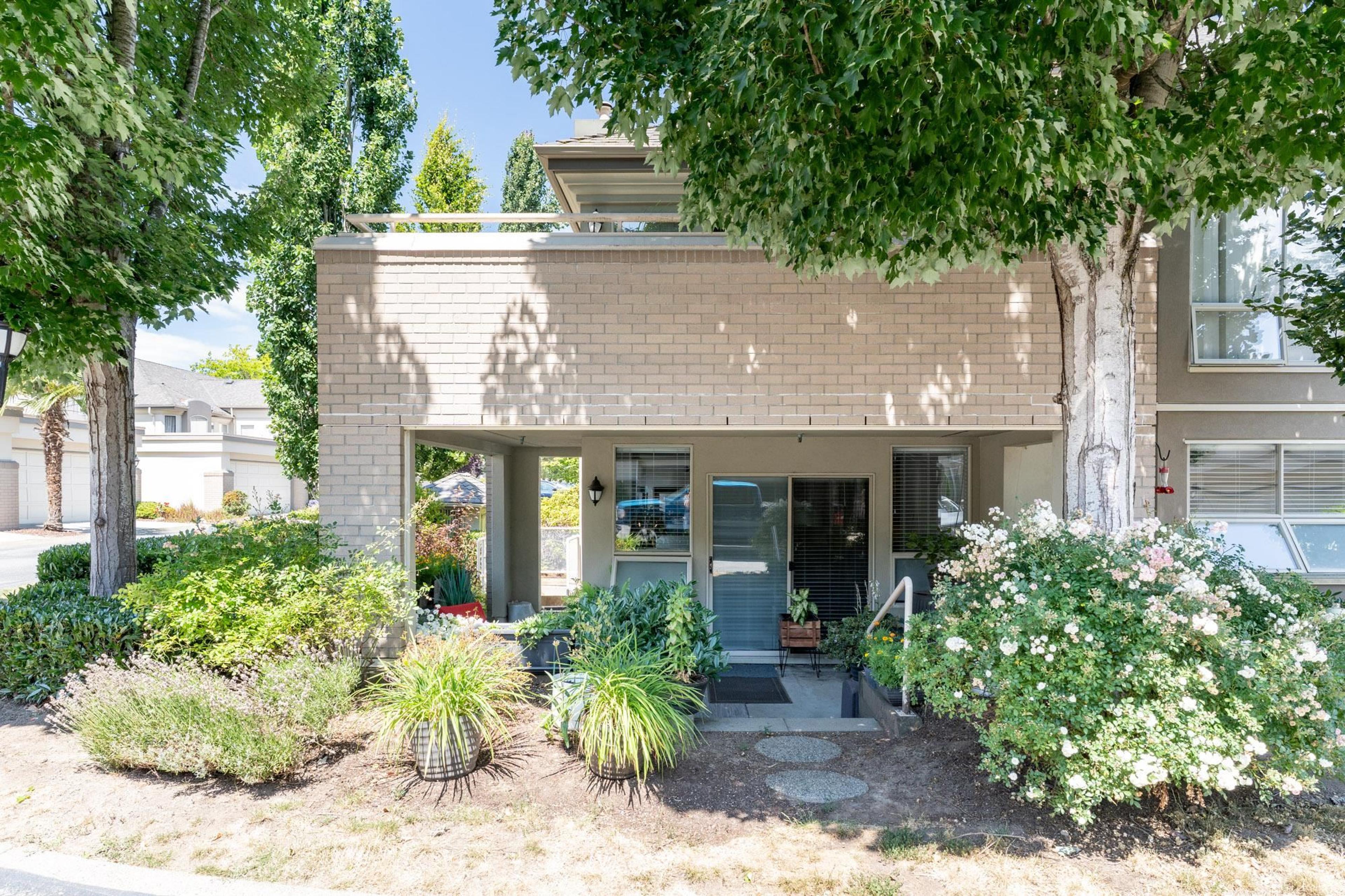 1100 56 Street, Delta - Exteriors - Photo 6