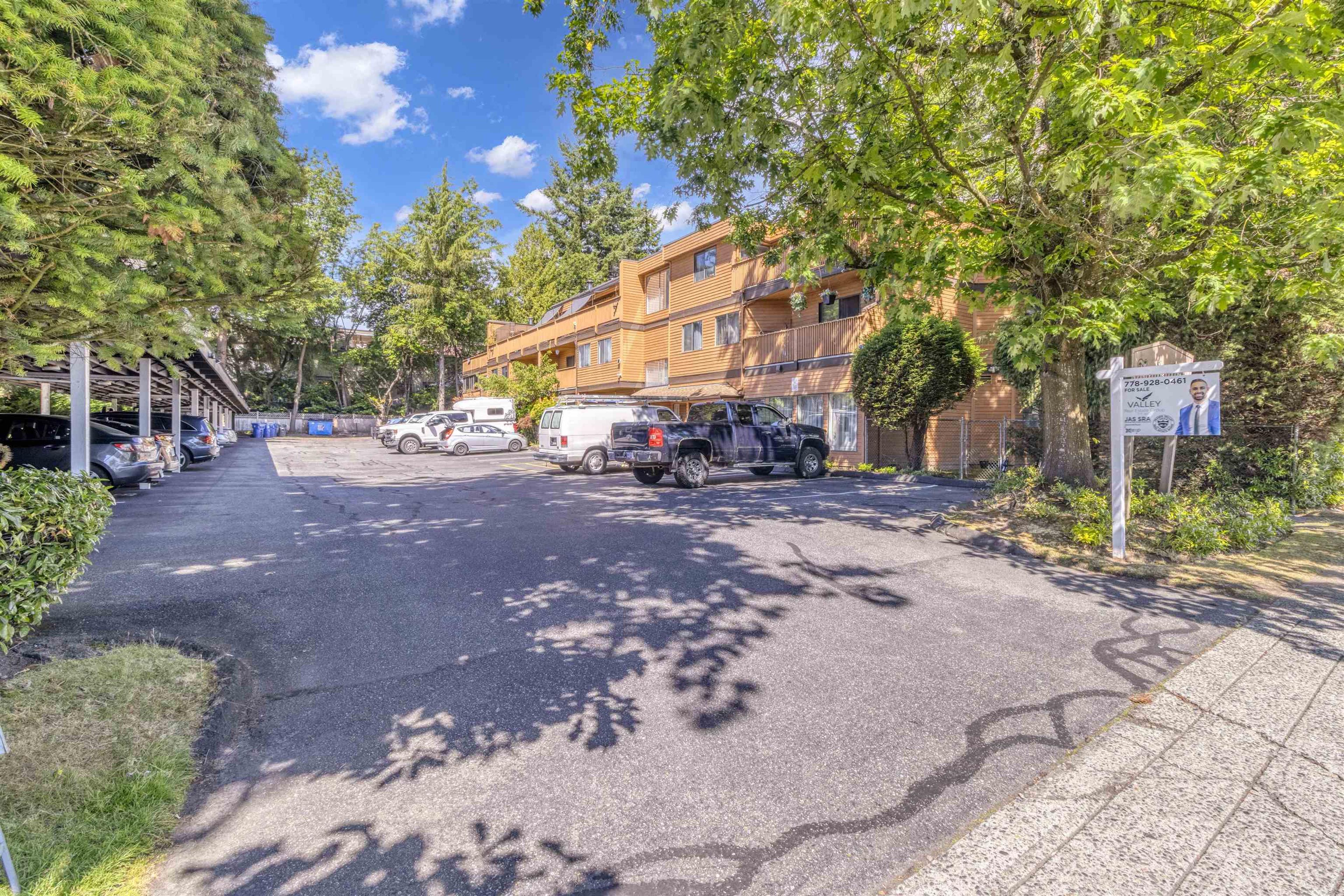 7155 134 Street, Surrey - Exteriors - Photo 7