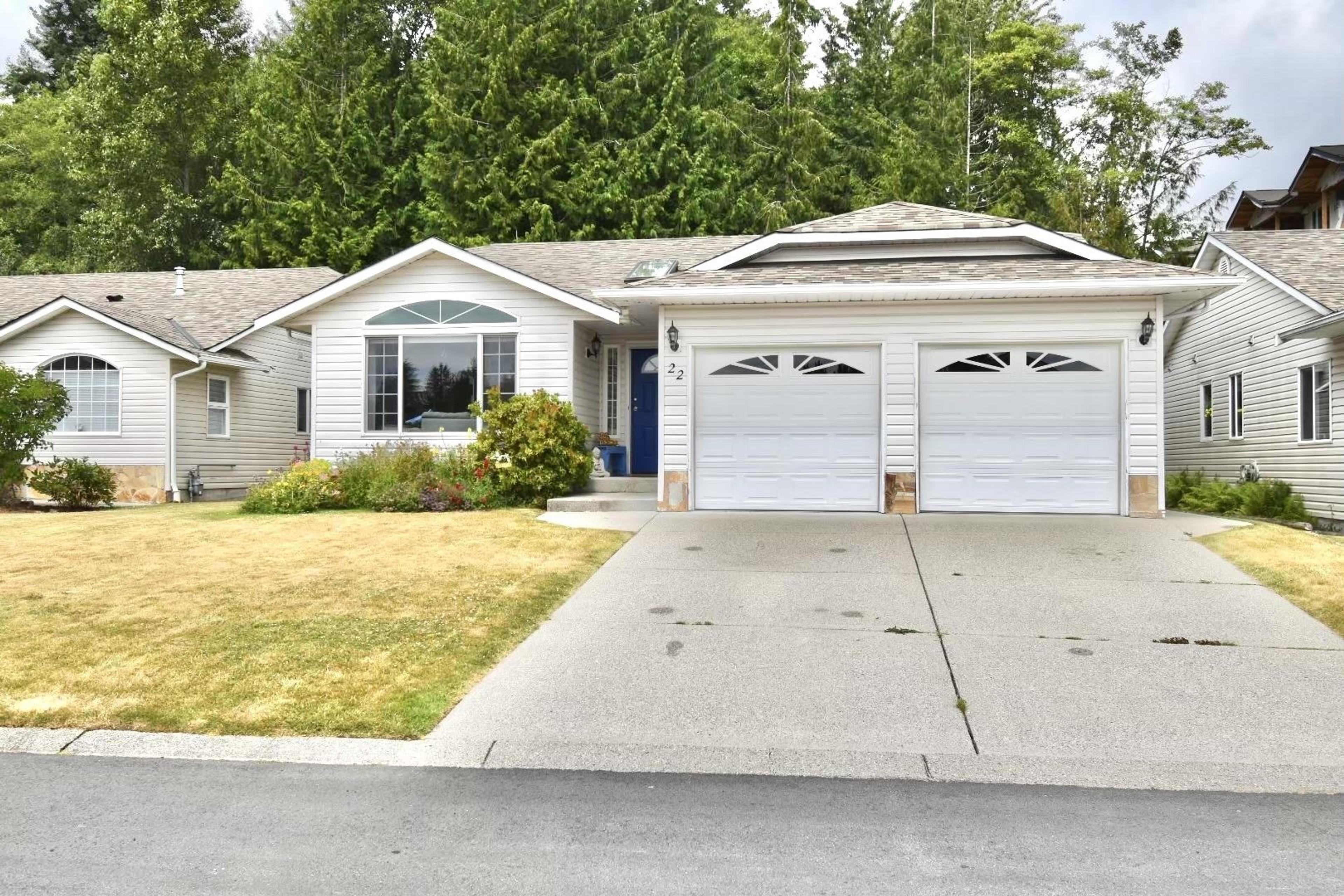 535 Shaw Road, Gibsons - Exteriors - Photo 1