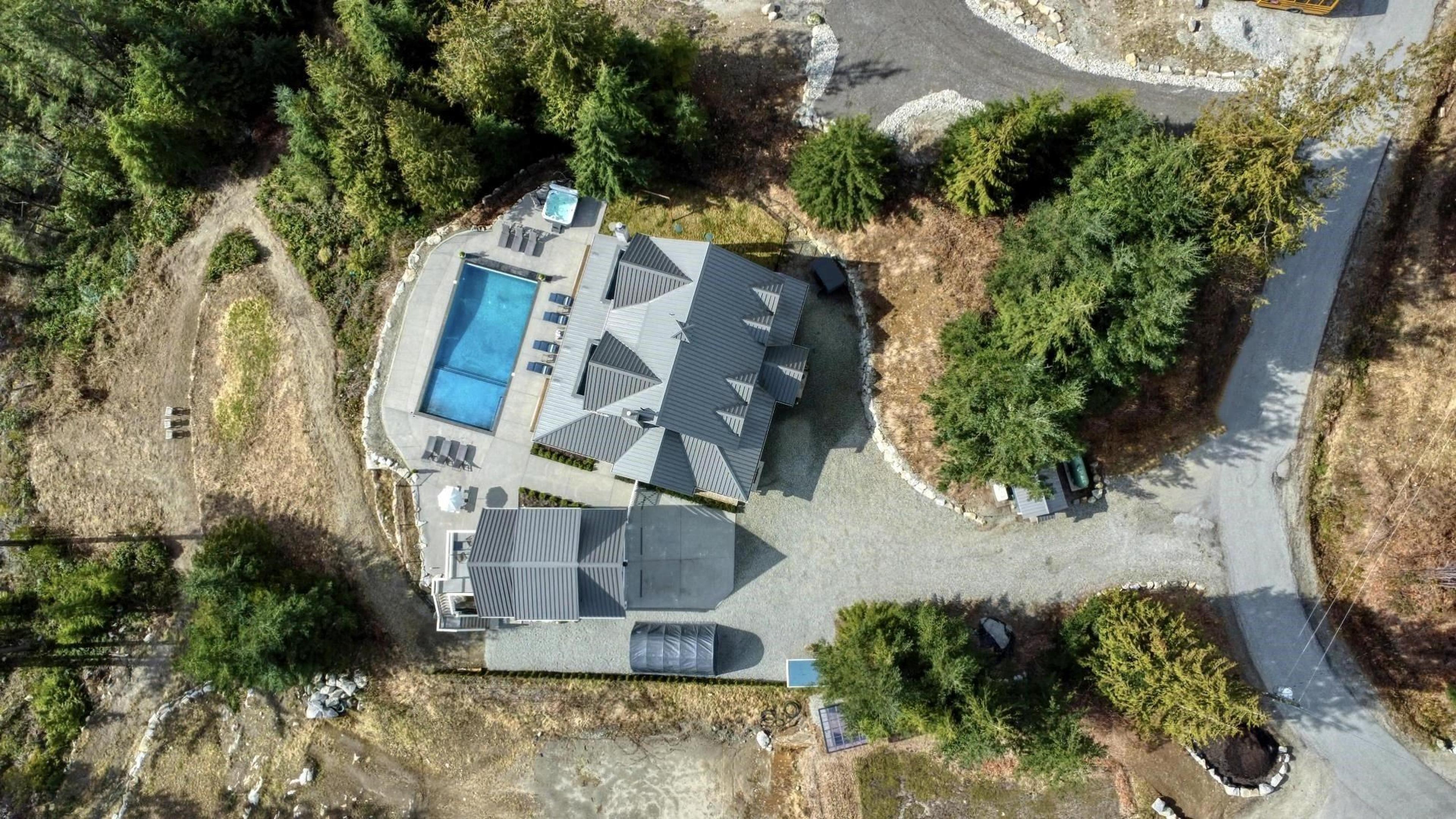 165 Witherby Road, Gibsons - Exteriors - Drone/Aerial View - Photo 4