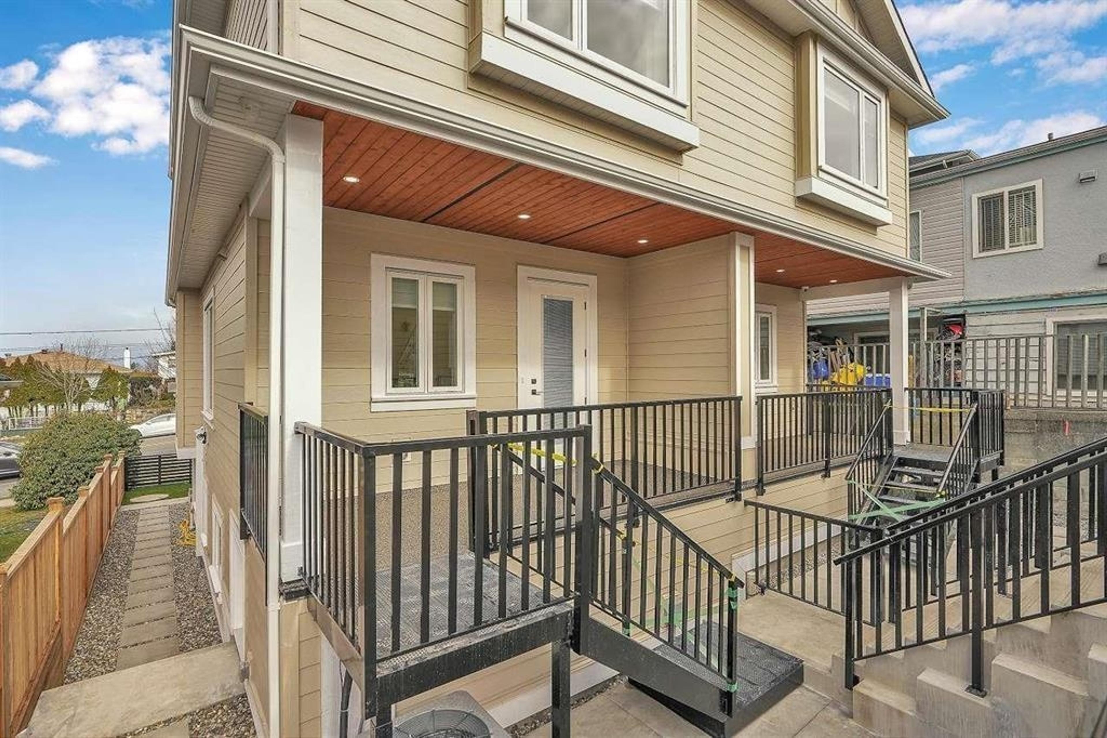 1548 E 41st Avenue, Vancouver - Exteriors - Photo 5