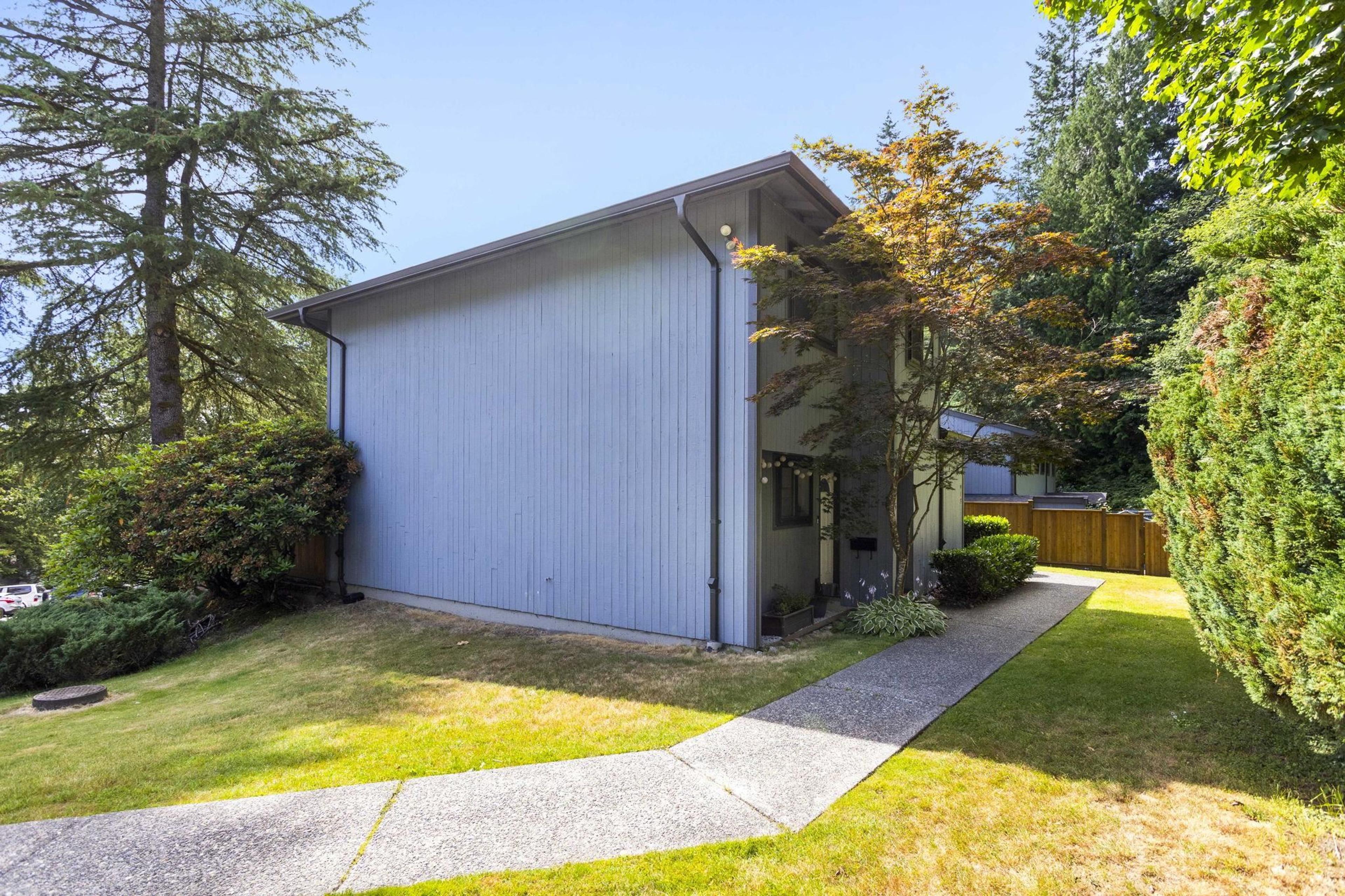 942 Blackstock Road, Port Moody - Exteriors - Photo 1