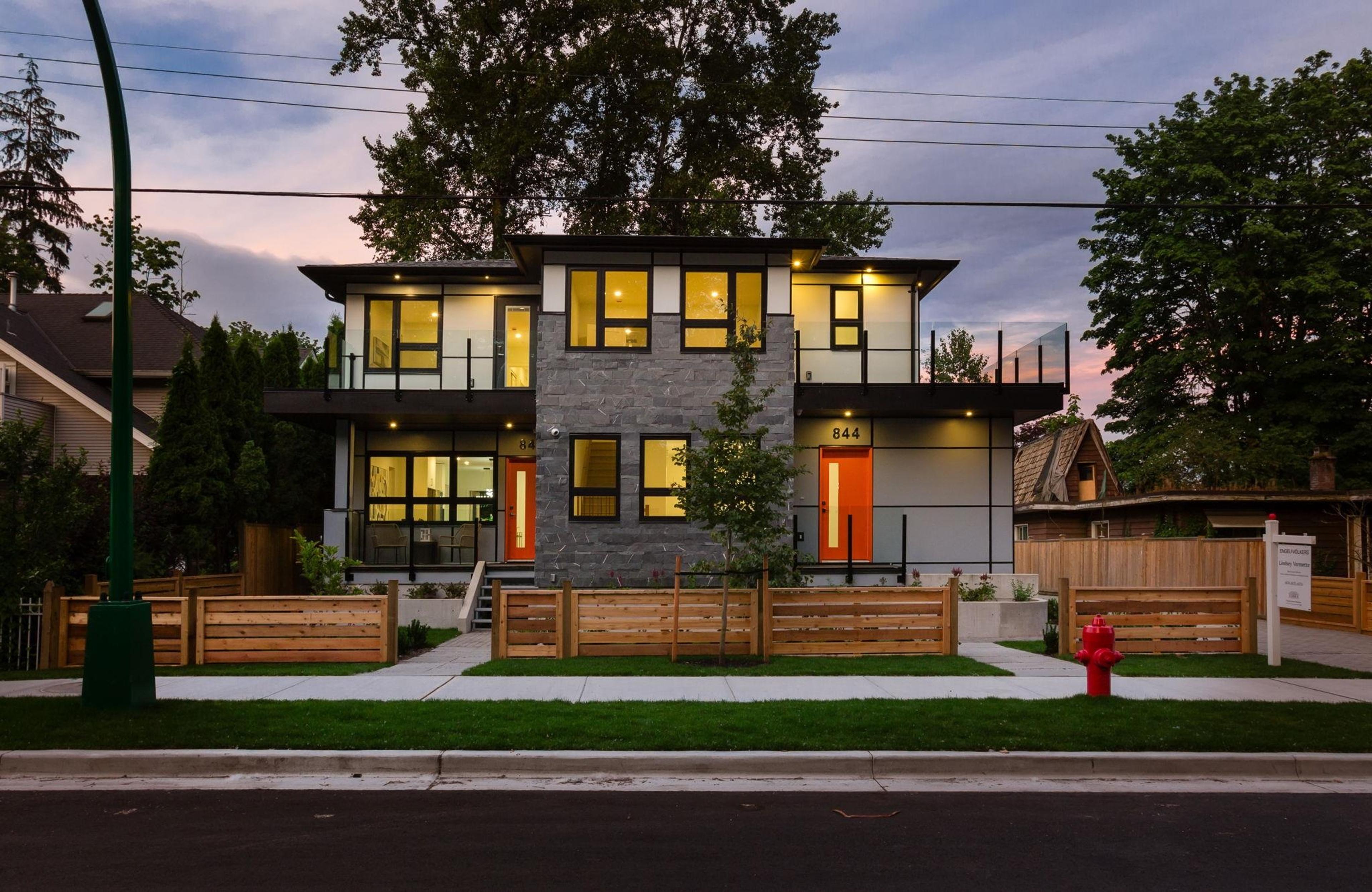 844 St. Denis Avenue, North Vancouver - Exteriors - Photo 1