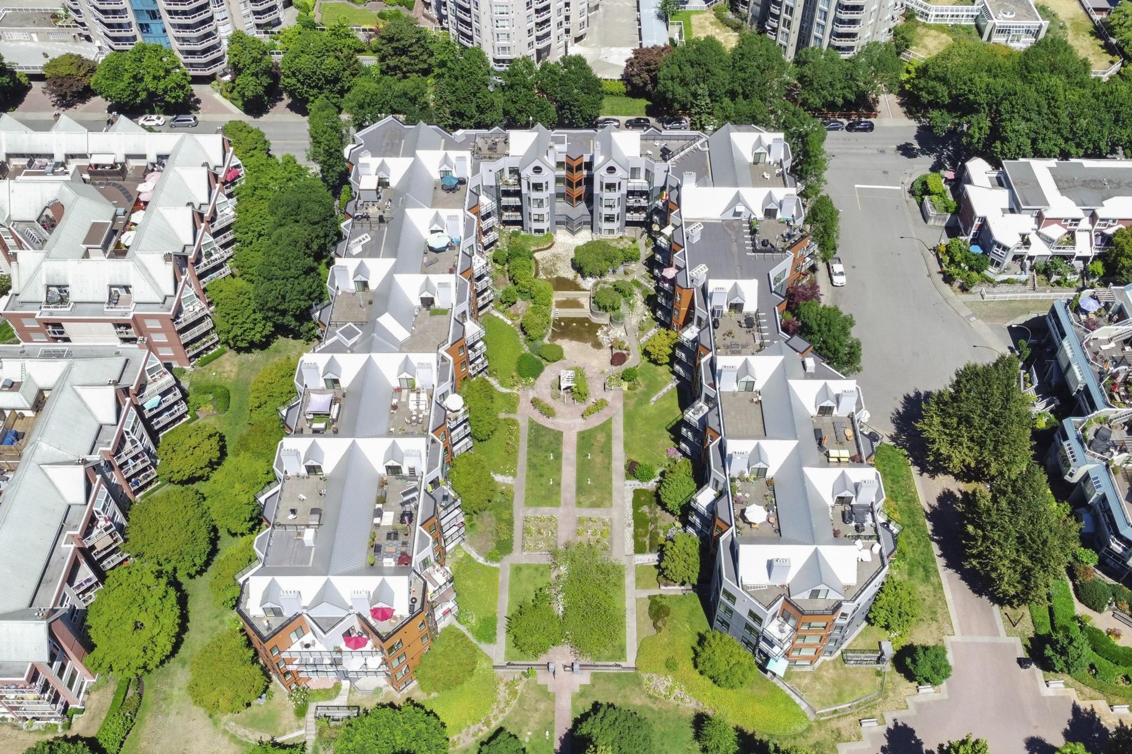 1150 Quayside Drive, New Westminster - Exteriors - Full Complex View, Drone/Aerial View - Photo 3