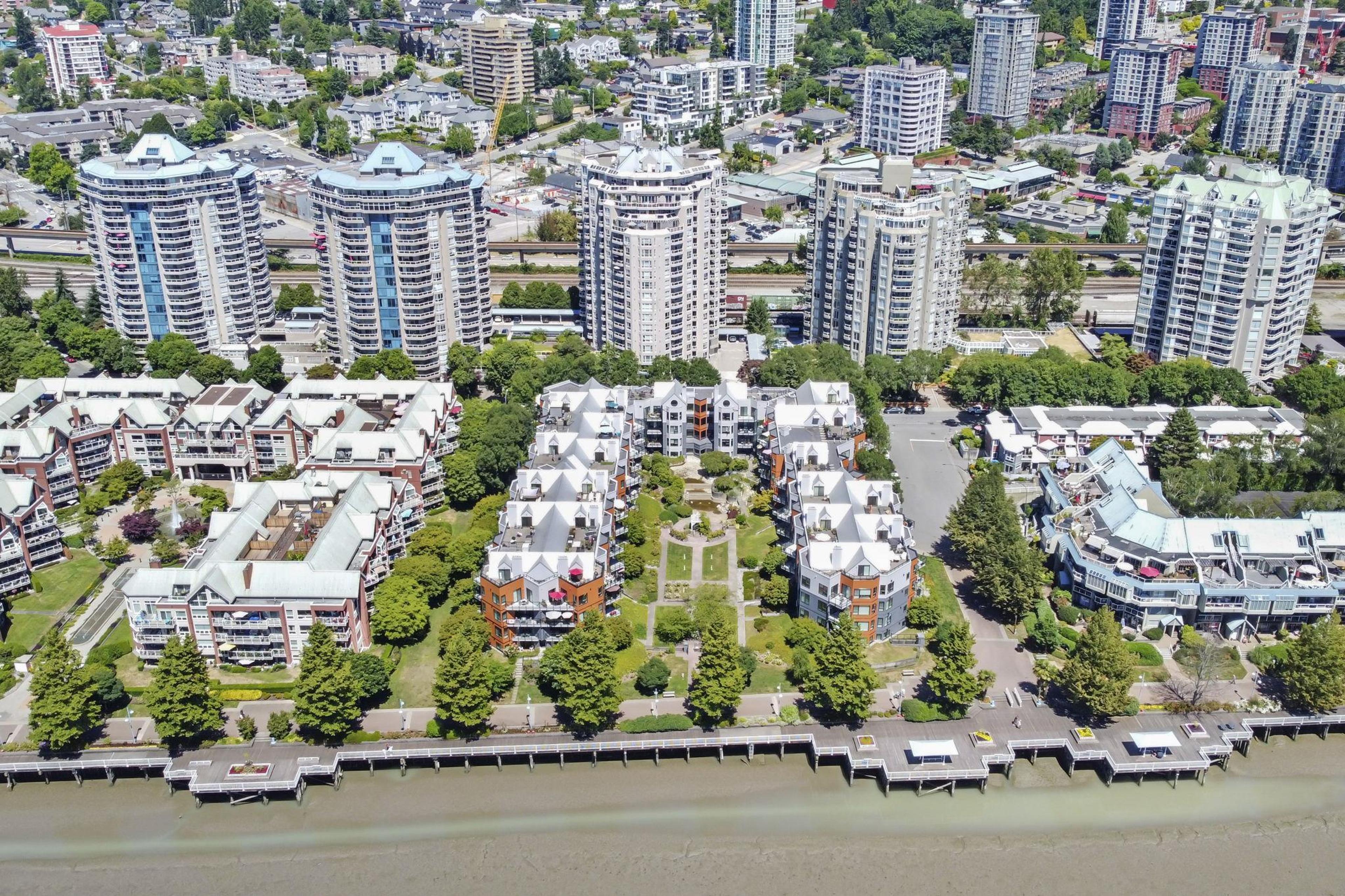 1150 Quayside Drive, New Westminster - Exteriors - Full Complex View, Drone/Aerial View - Photo 5