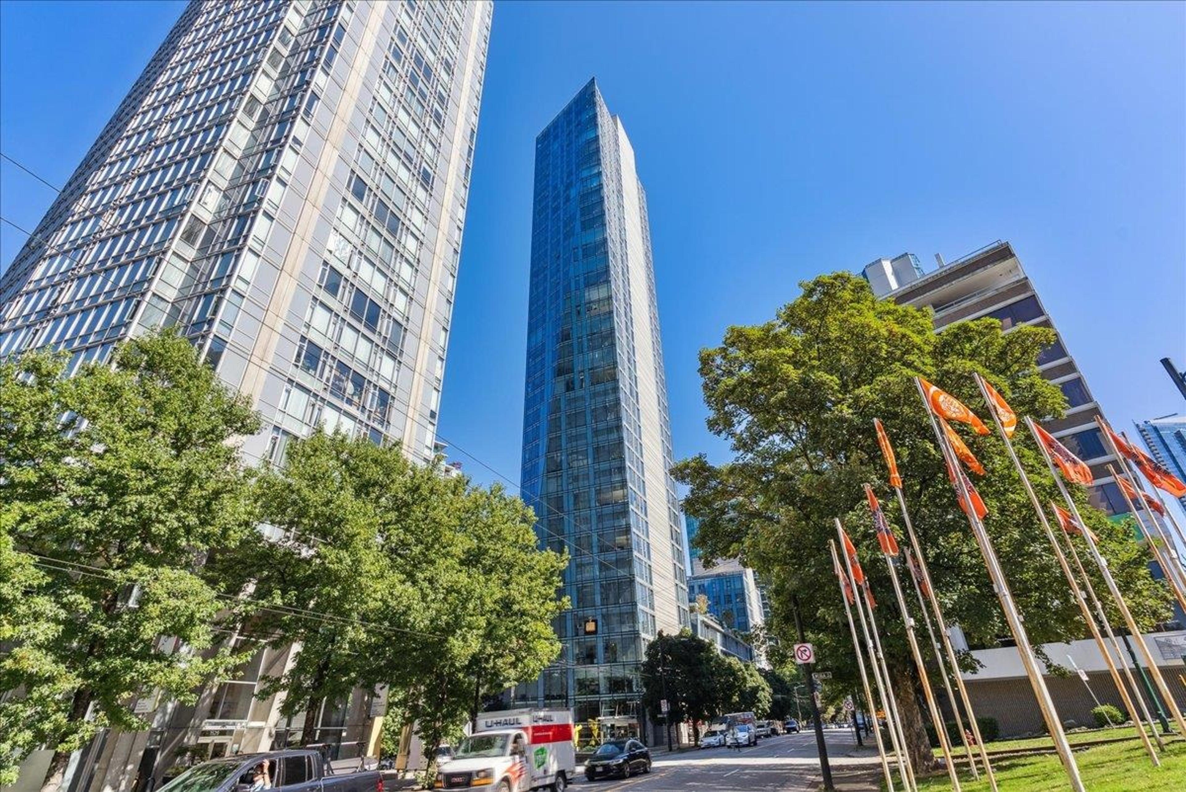 1499 W Pender Street, Vancouver - Exteriors - Full Complex View - Photo 1