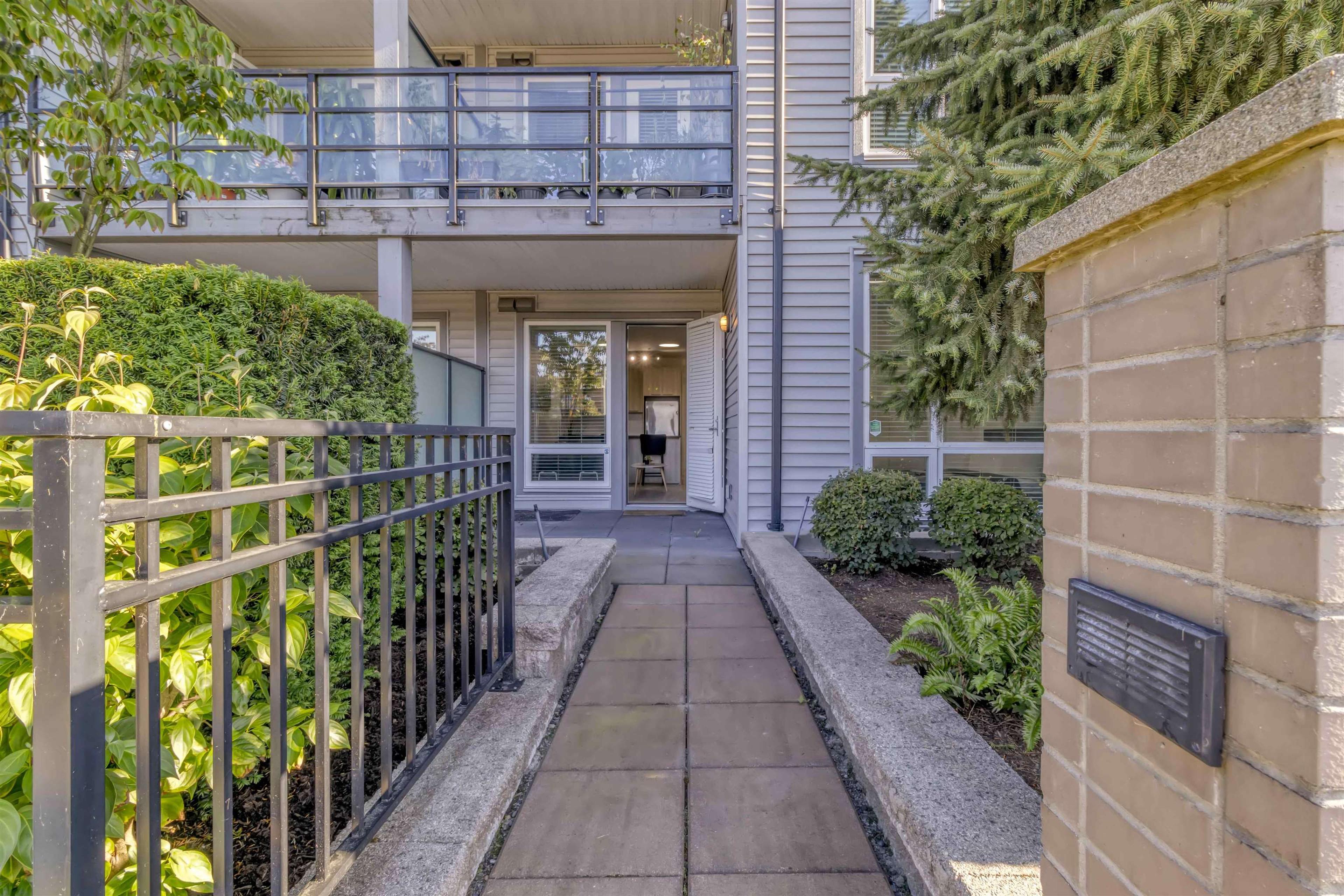 15628 104 Avenue, Surrey - Exteriors - Photo 4