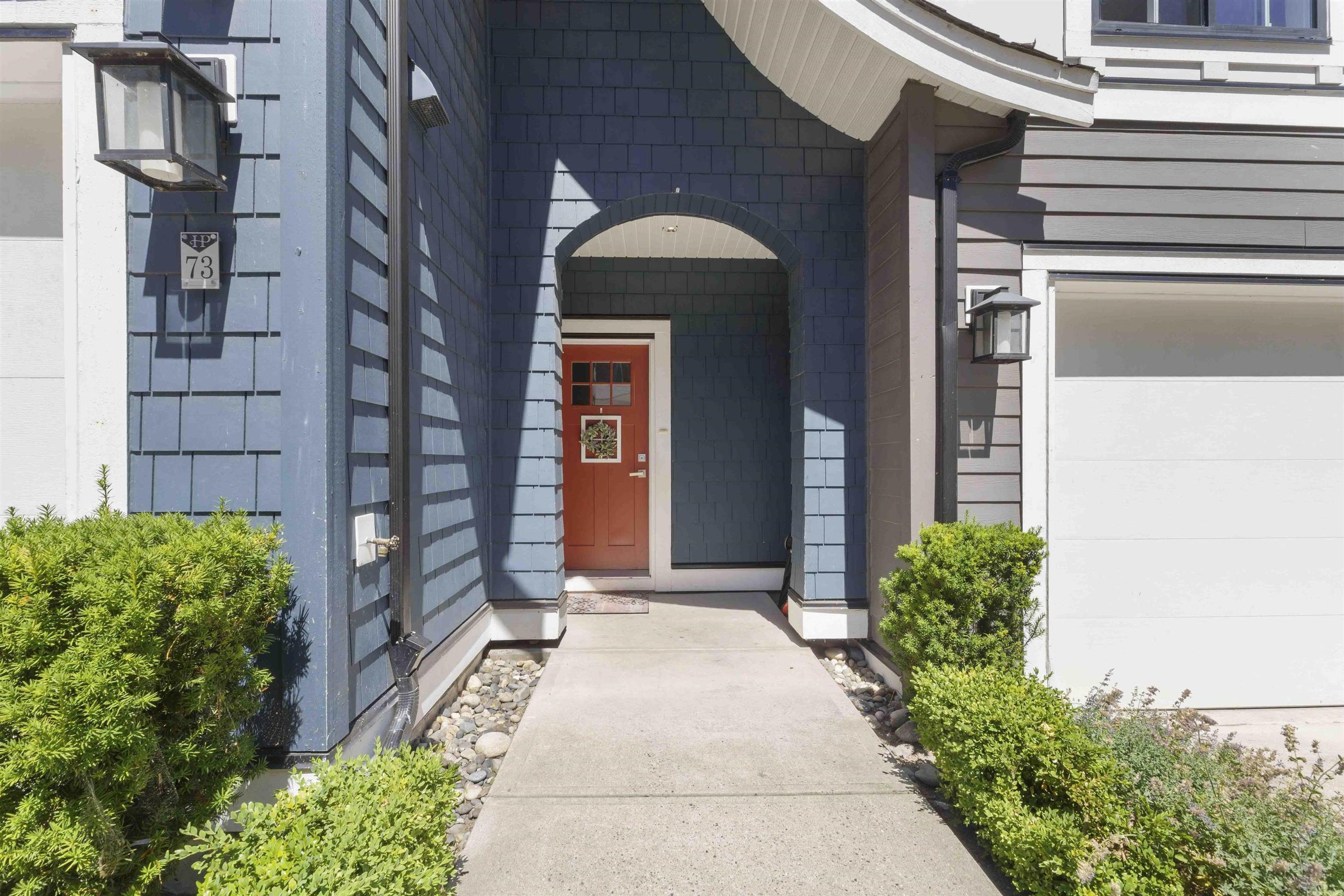 15677 28 Avenue, Surrey - Exteriors - Photo 2