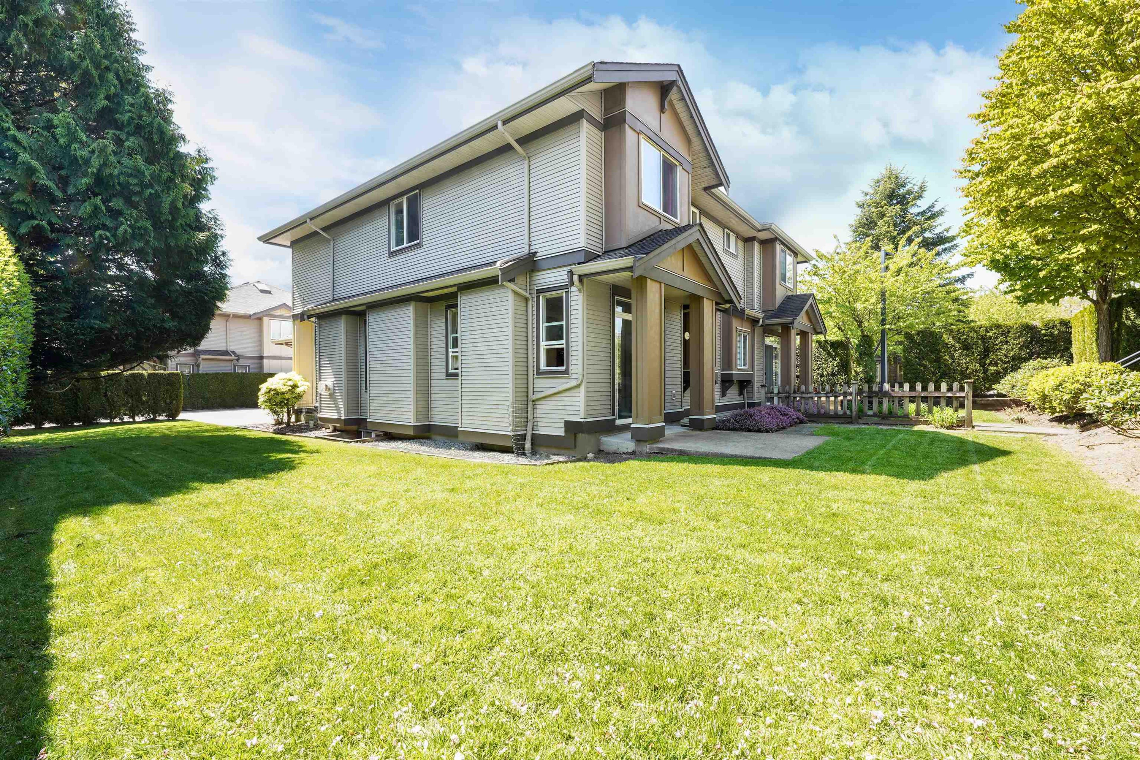 15168 66a Avenue, Surrey - Exteriors - Photo 2