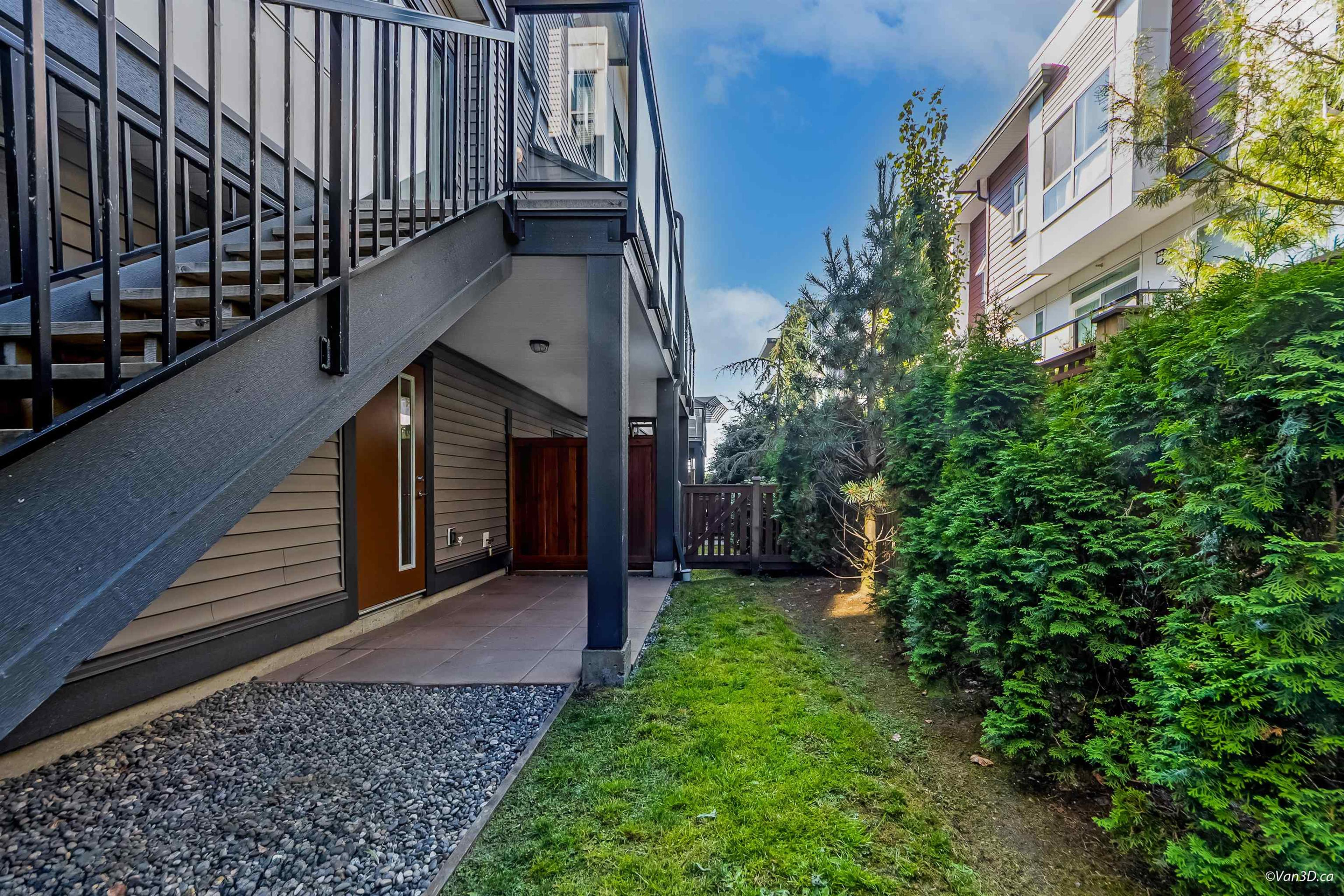 20849 78b Avenue, Langley - Exteriors - Photo 7