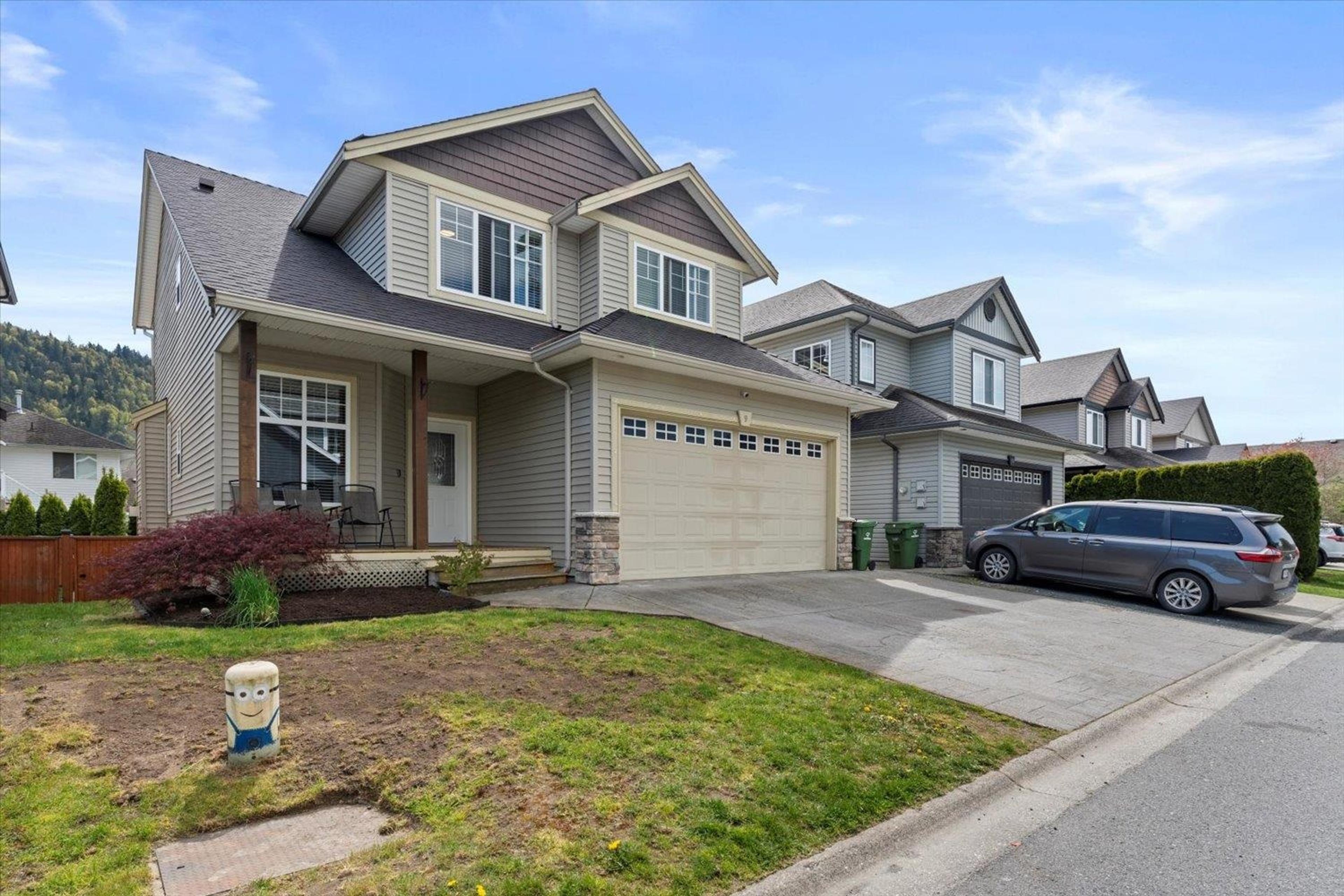 5545 Peach Road, Chilliwack - Exteriors - Photo 2