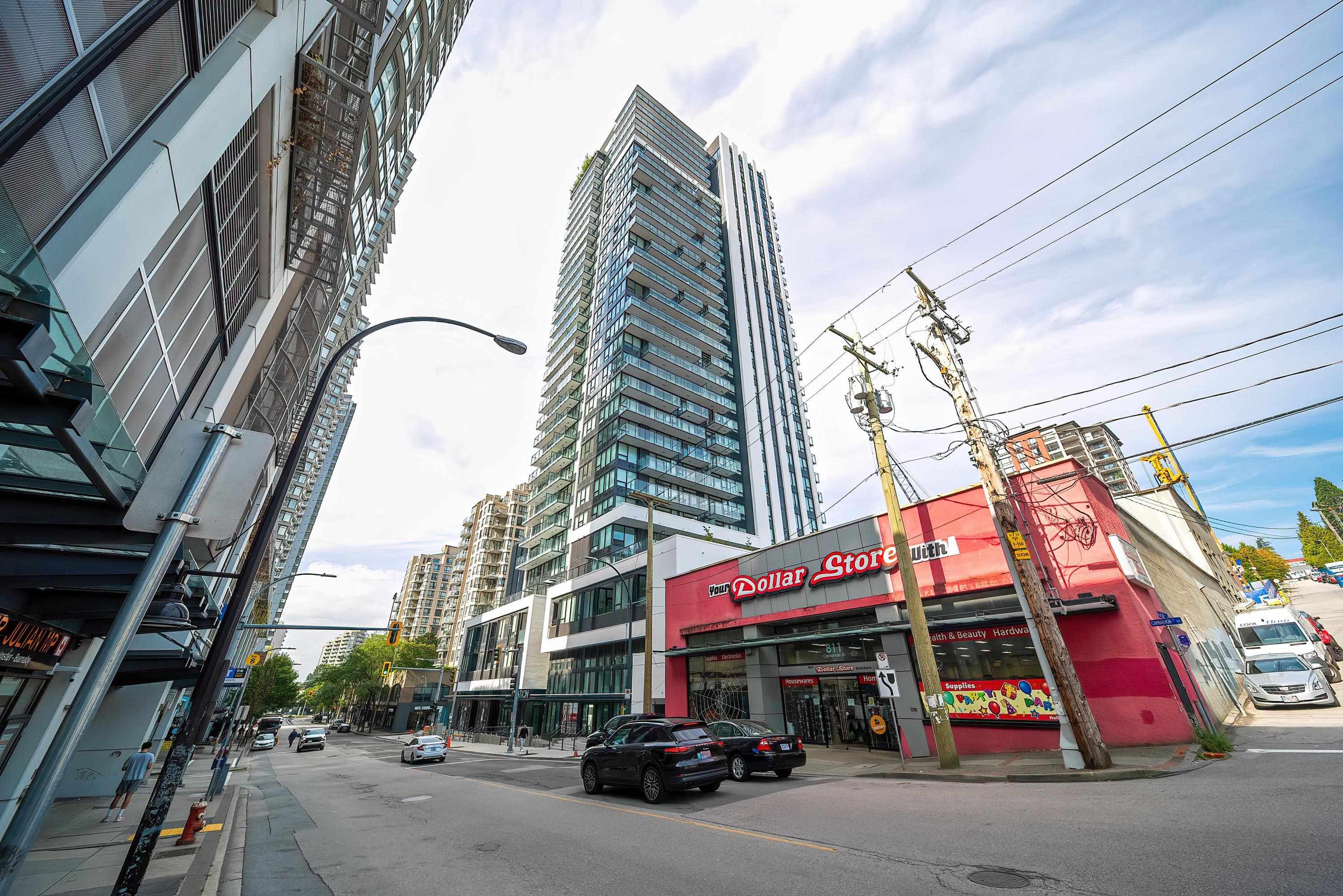 823 Carnarvon Street, New Westminster - Exteriors - Photo 1