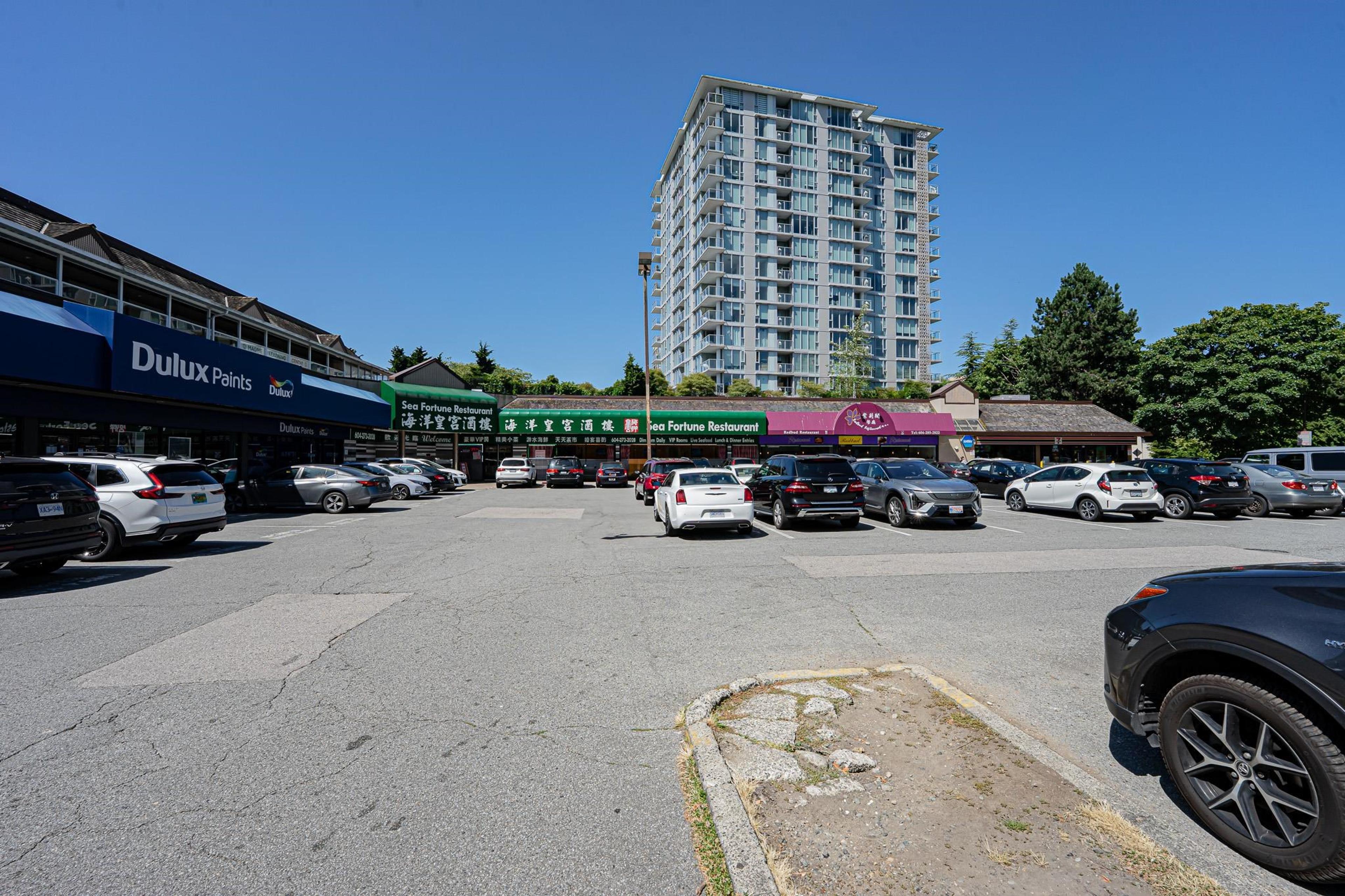 7080 St. Albans Road, Richmond - Exteriors - Photo 1