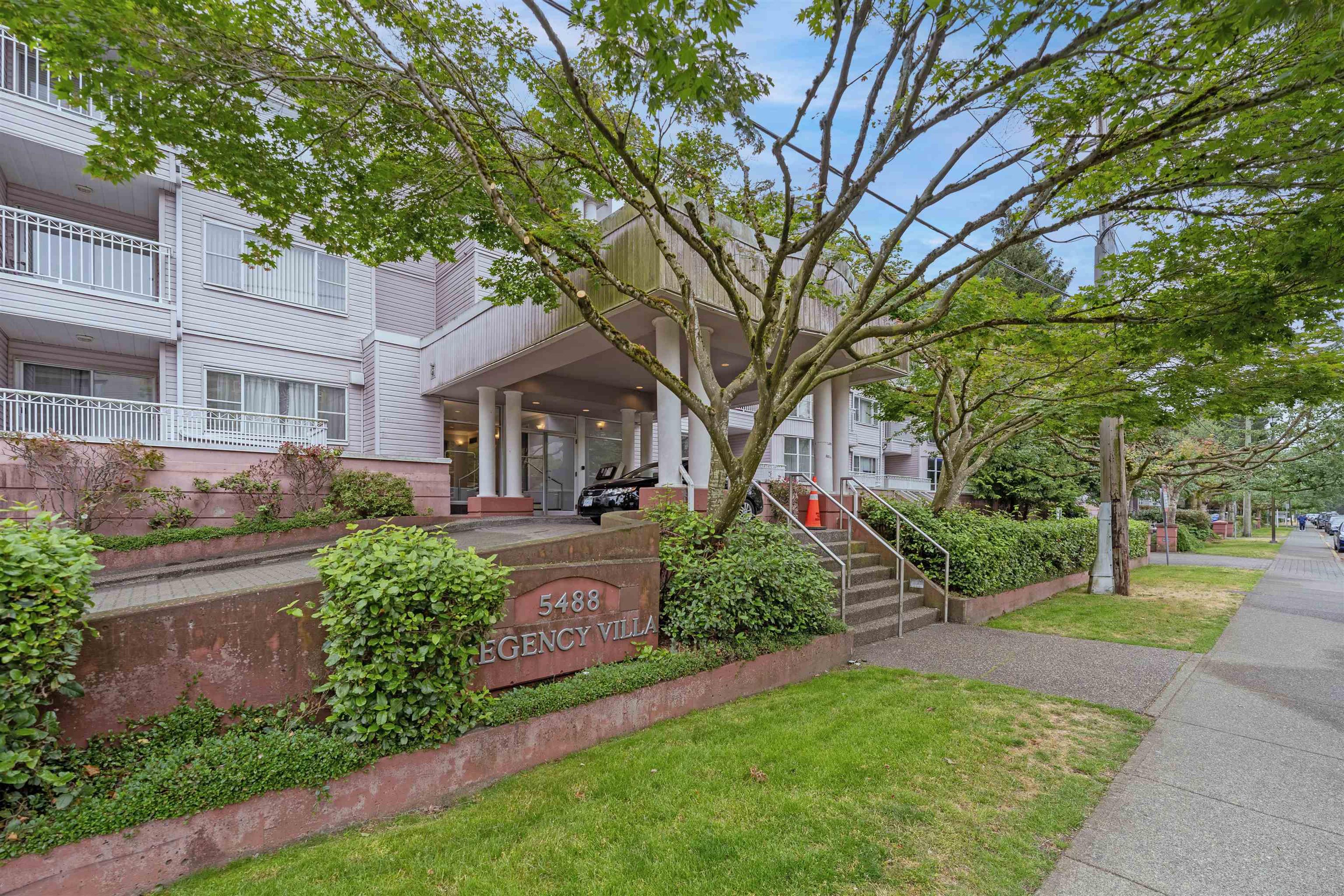 5488 Arcadia Road, Richmond - Exteriors - Photo 3