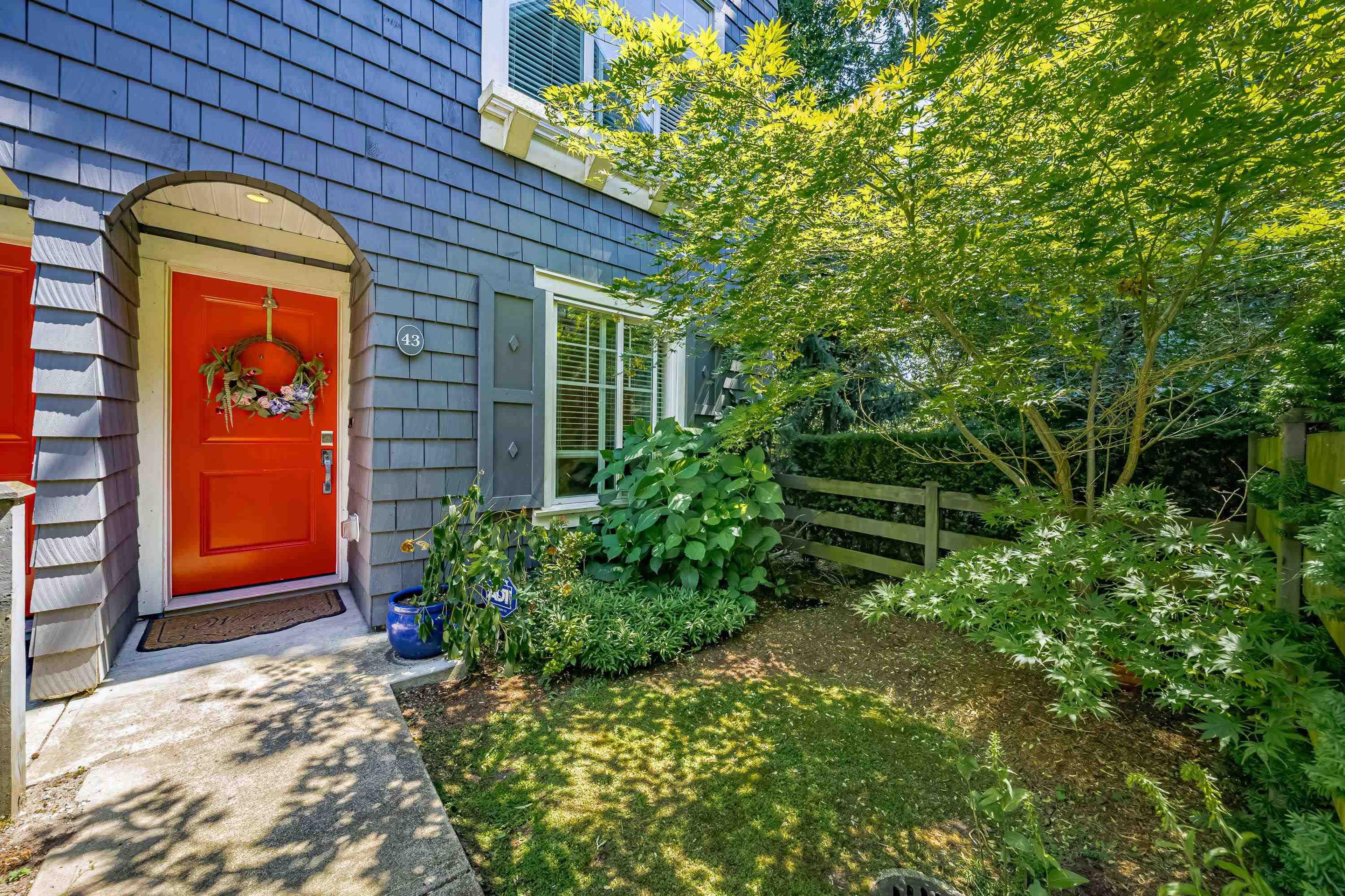 15340 Guildford Drive, Surrey - Exteriors - Photo 6