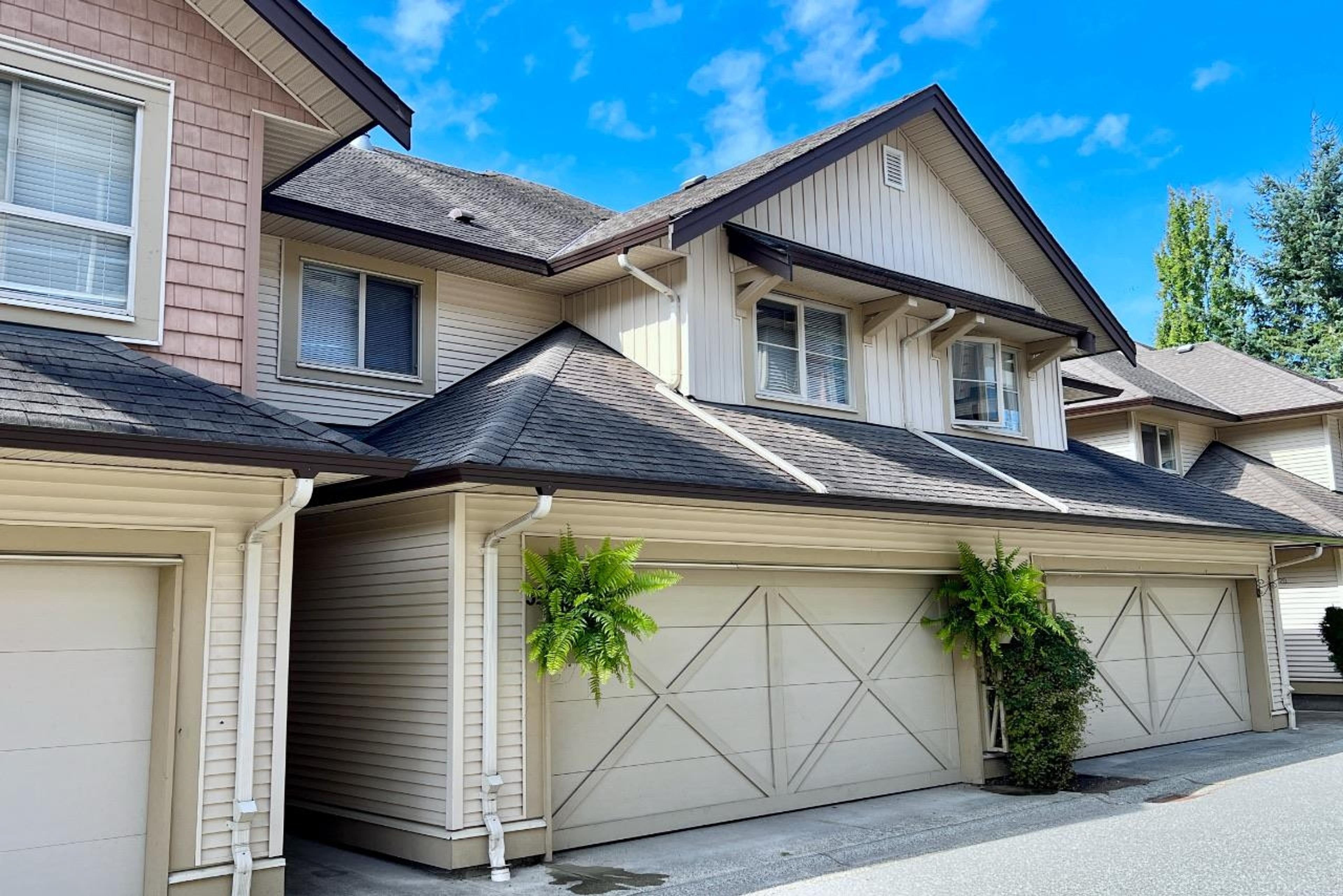 20350 68 Avenue, Langley - Exteriors - Full Complex View - Photo 4