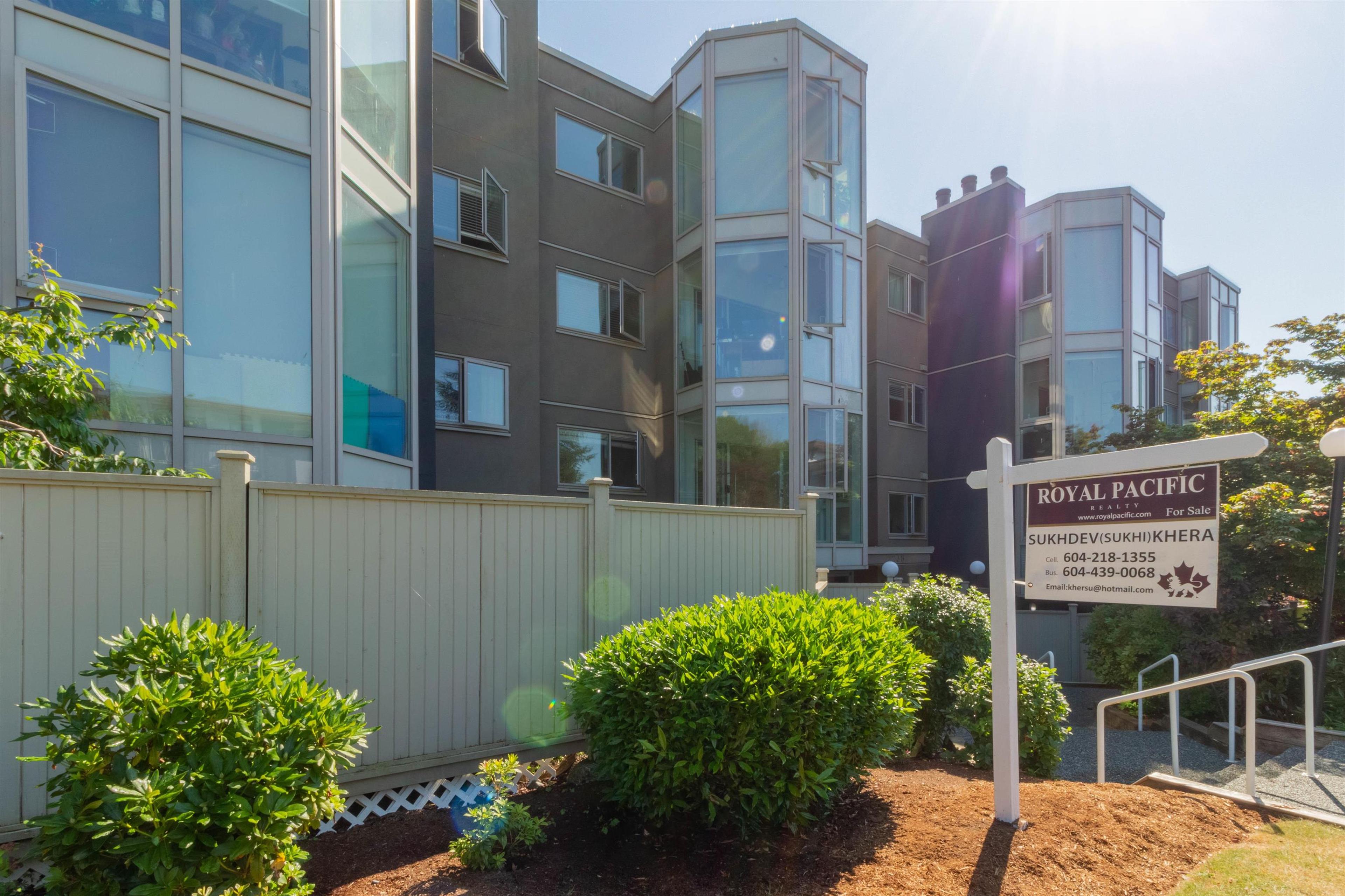 2238 Eton Street, Vancouver - Exteriors - Photo 2