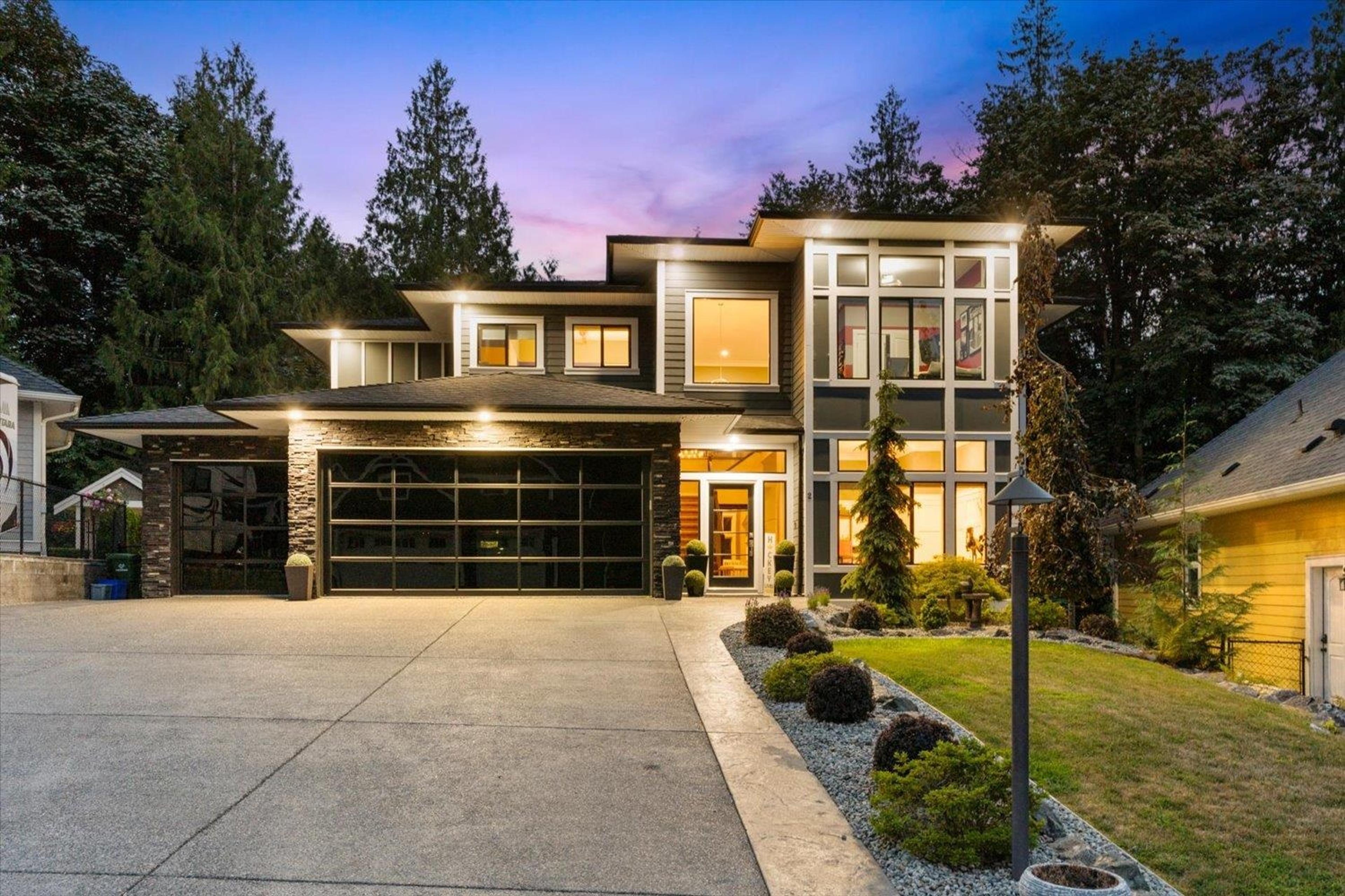 7854 Brookwood Place, Chilliwack - Exteriors - Photo 2