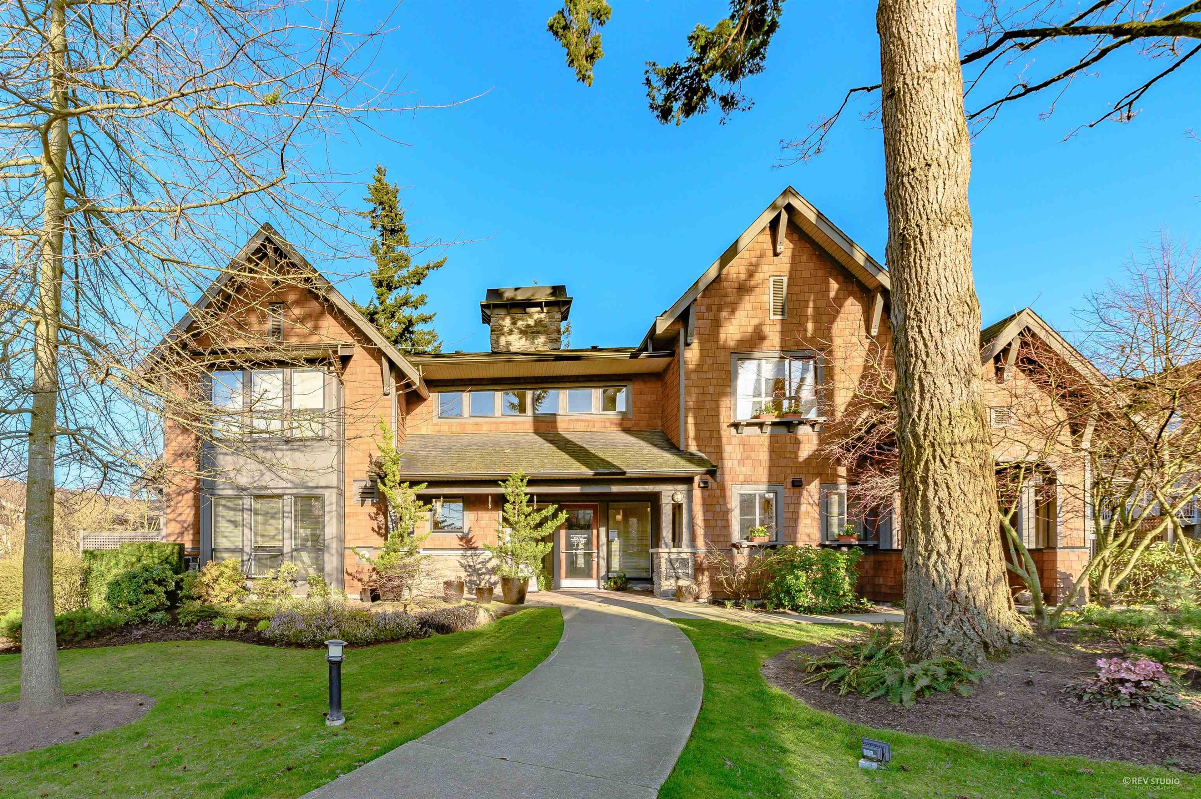 2738 158 Street, Surrey - Exteriors - Photo 2