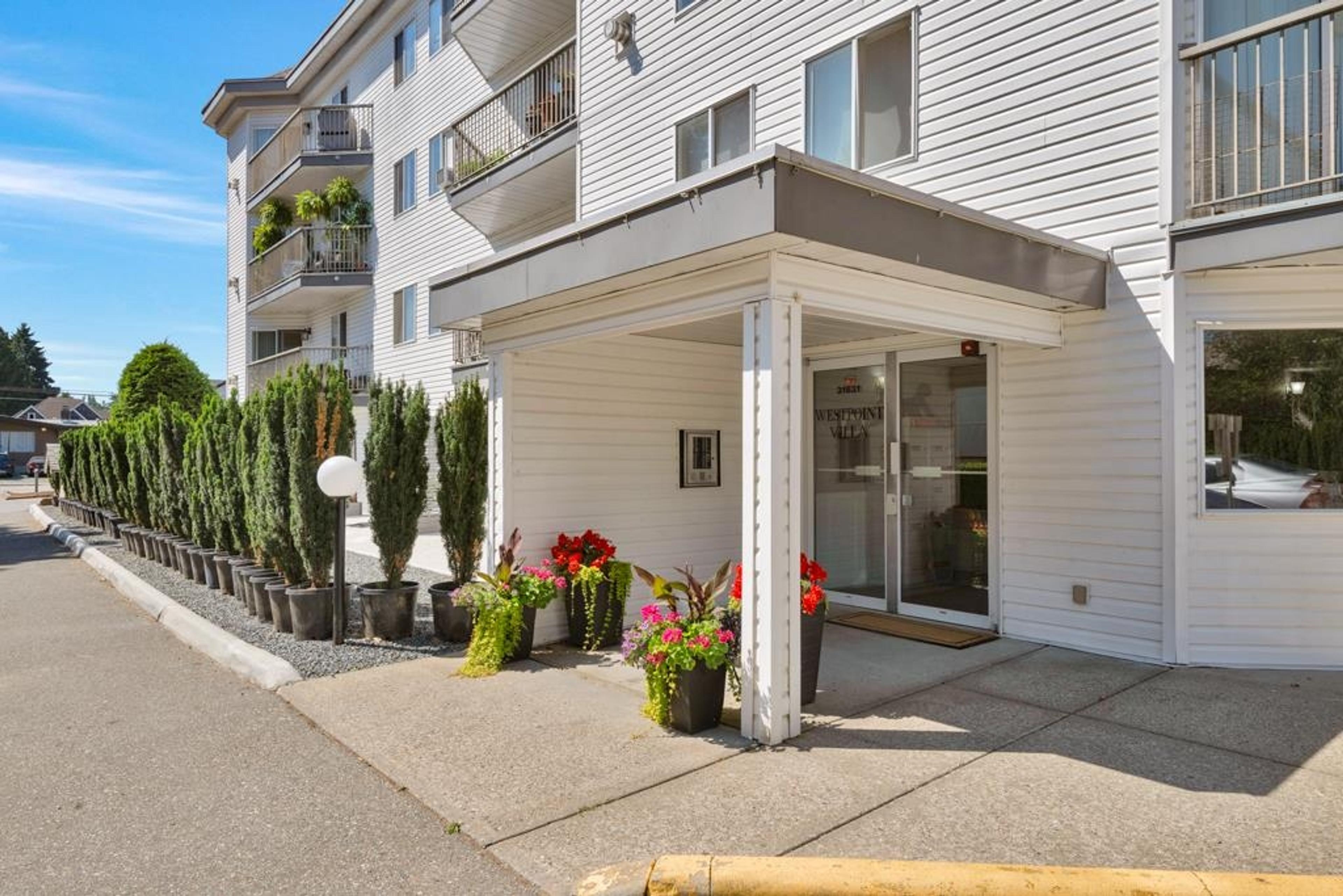 31831 Peardonville Road, Abbotsford - Exteriors - Photo 4