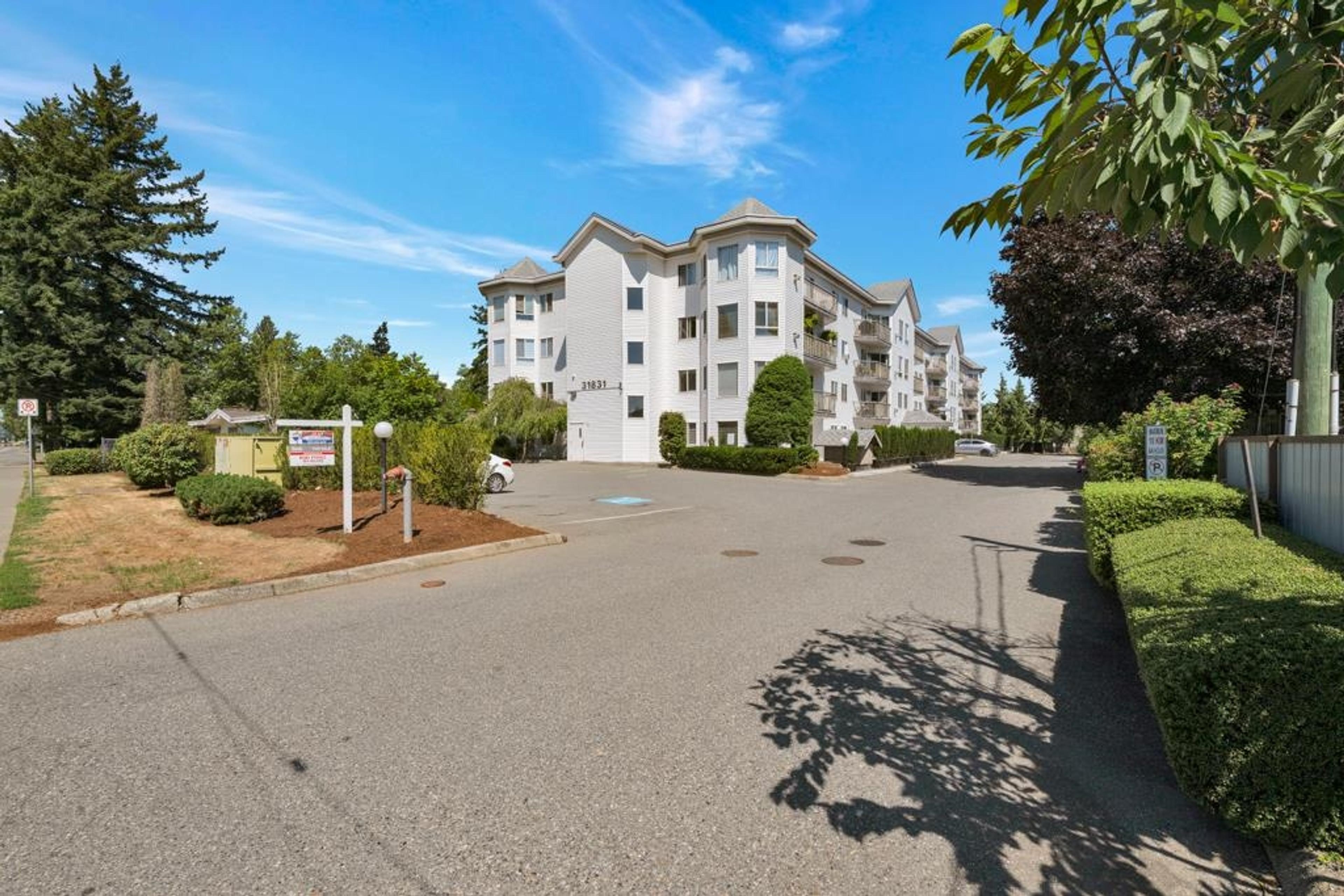 31831 Peardonville Road, Abbotsford - Exteriors - Photo 5