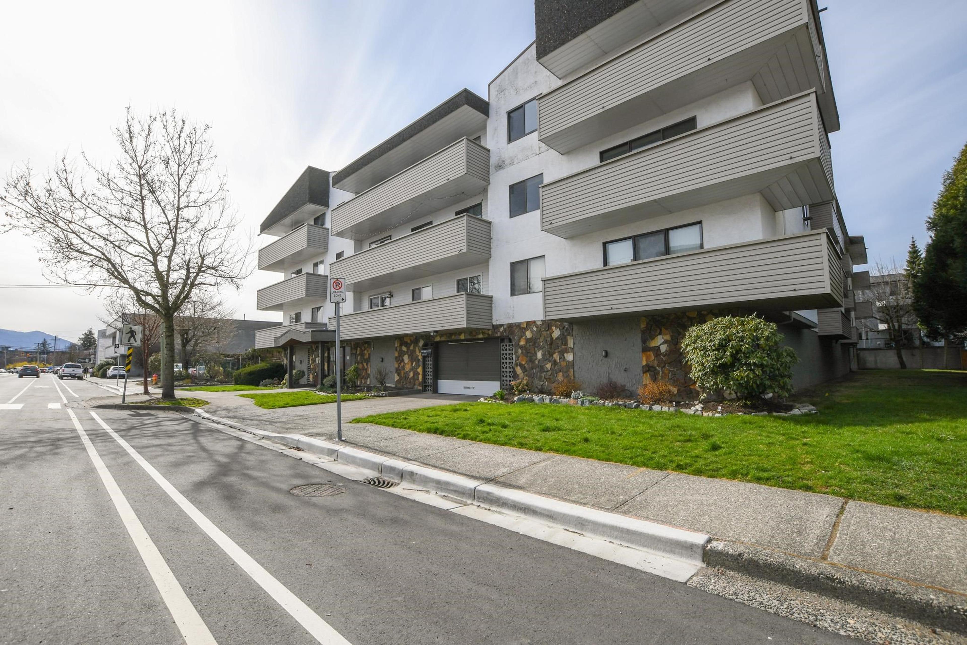 9175 Mary Street, Chilliwack - Exteriors - Photo 4