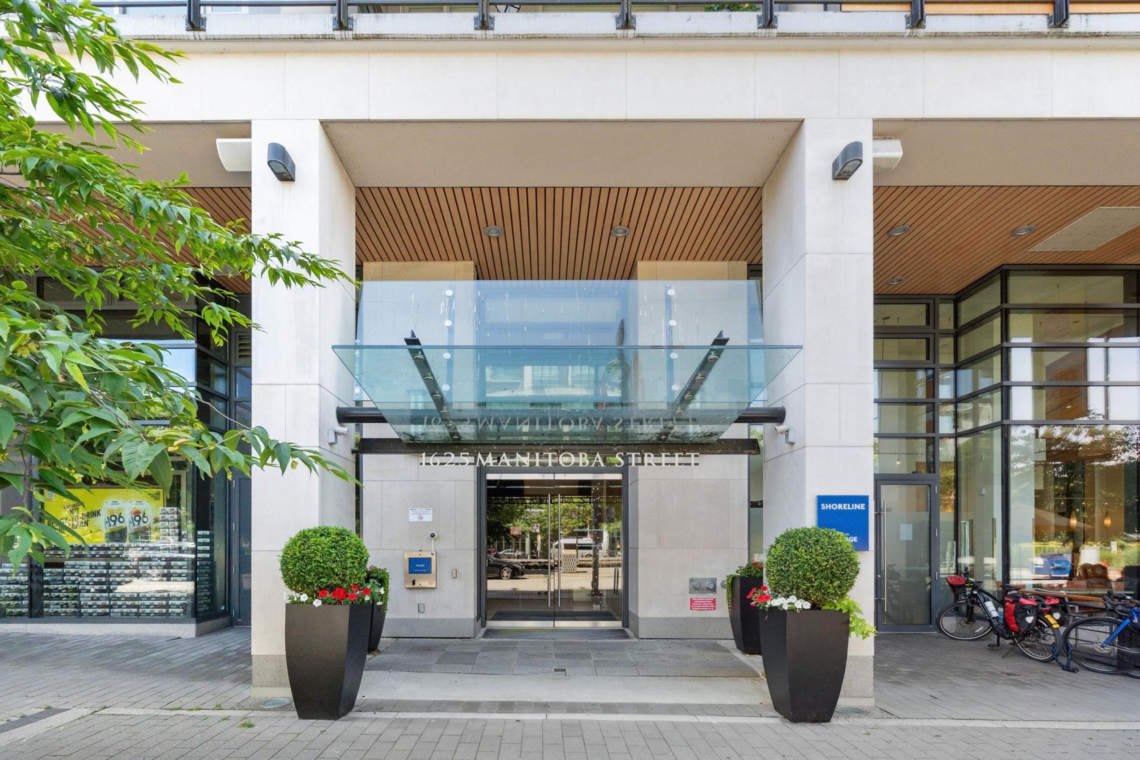 1625 Manitoba Street, Vancouver - Exteriors - Photo 2