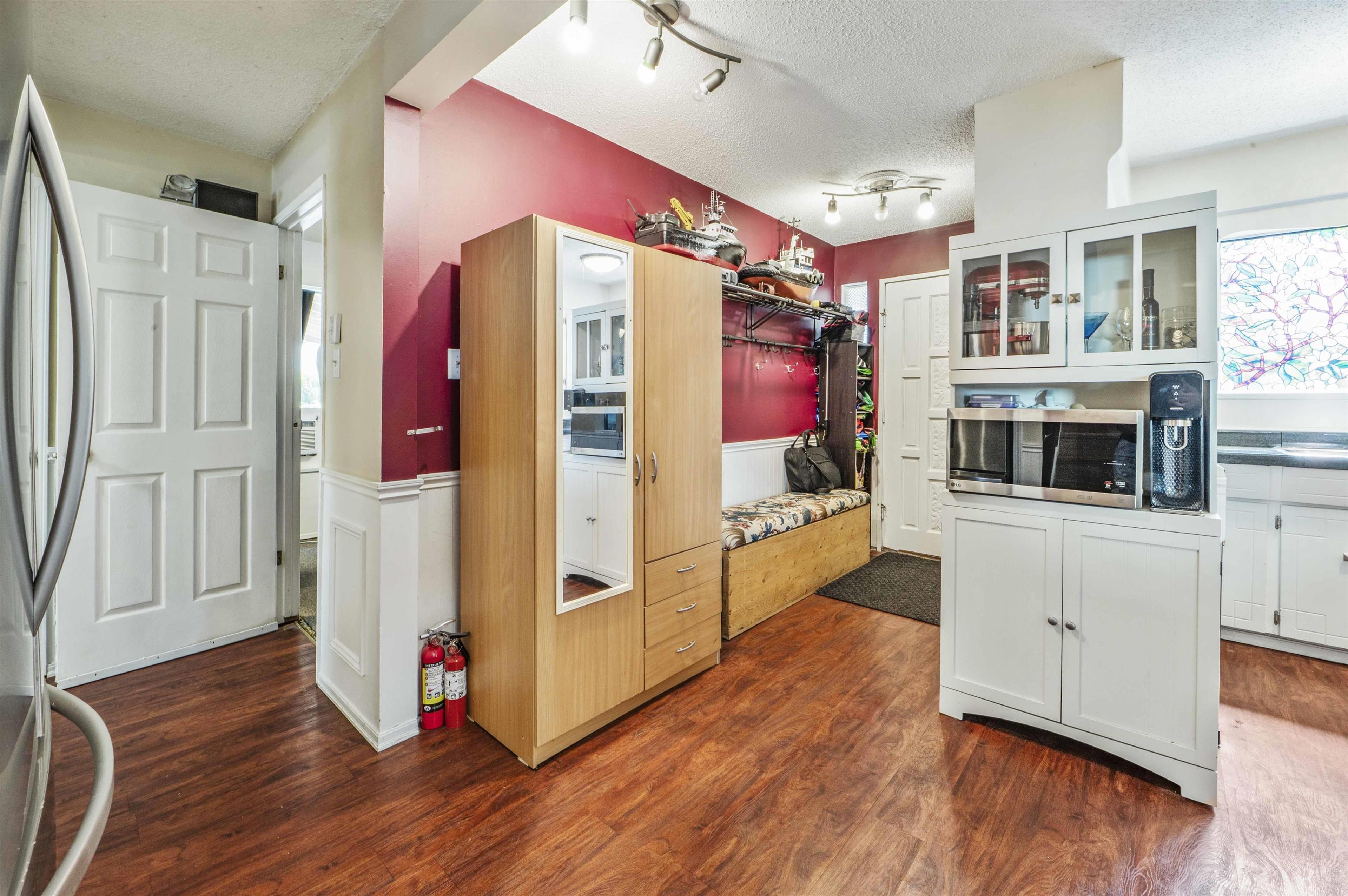 7385 129 STREET - Image 11