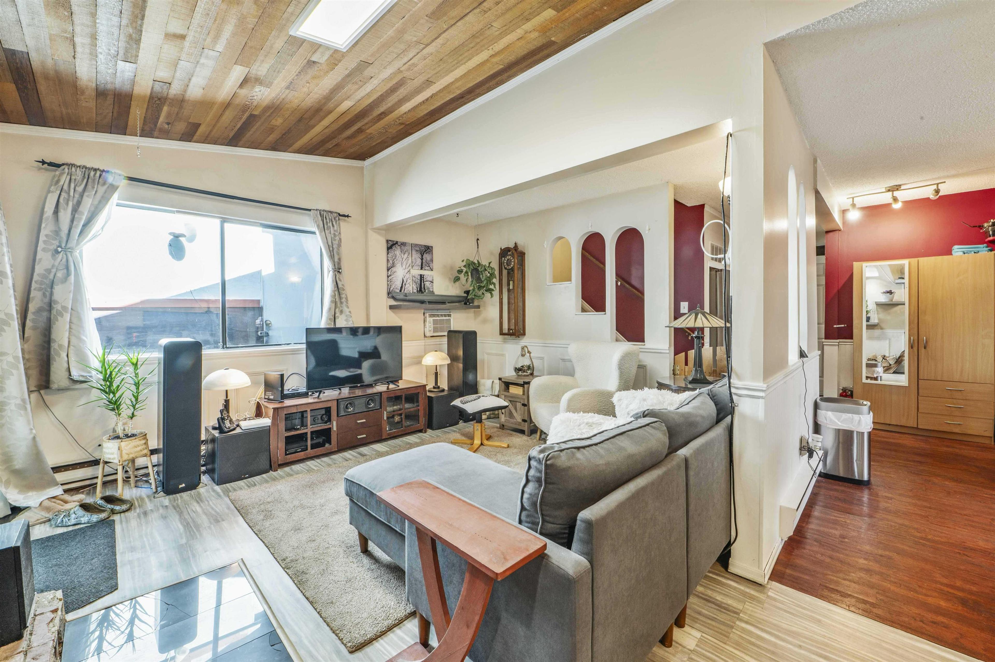 7385 129 STREET - Image 7