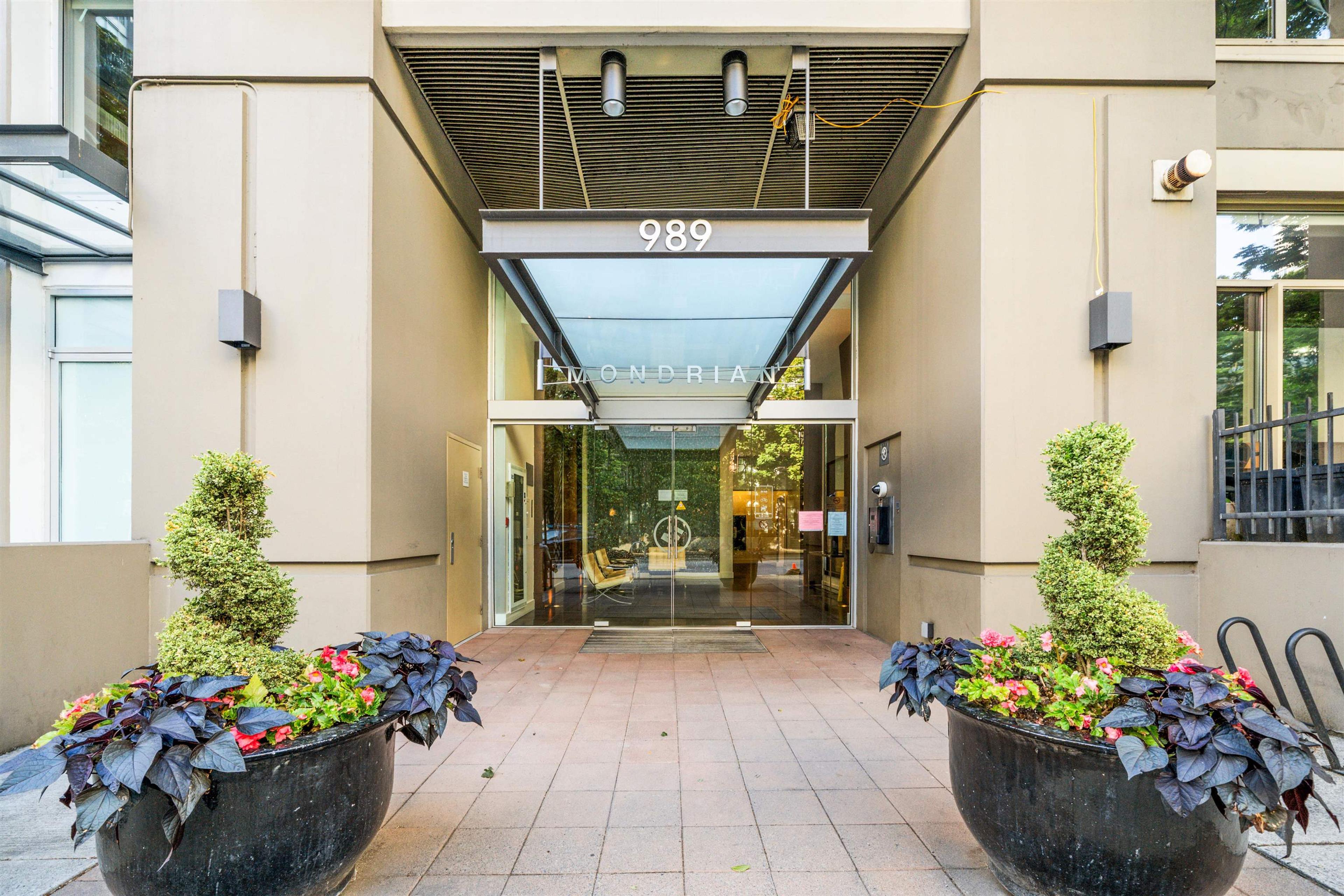 969 Richards Street, Vancouver - Exteriors - Photo 3