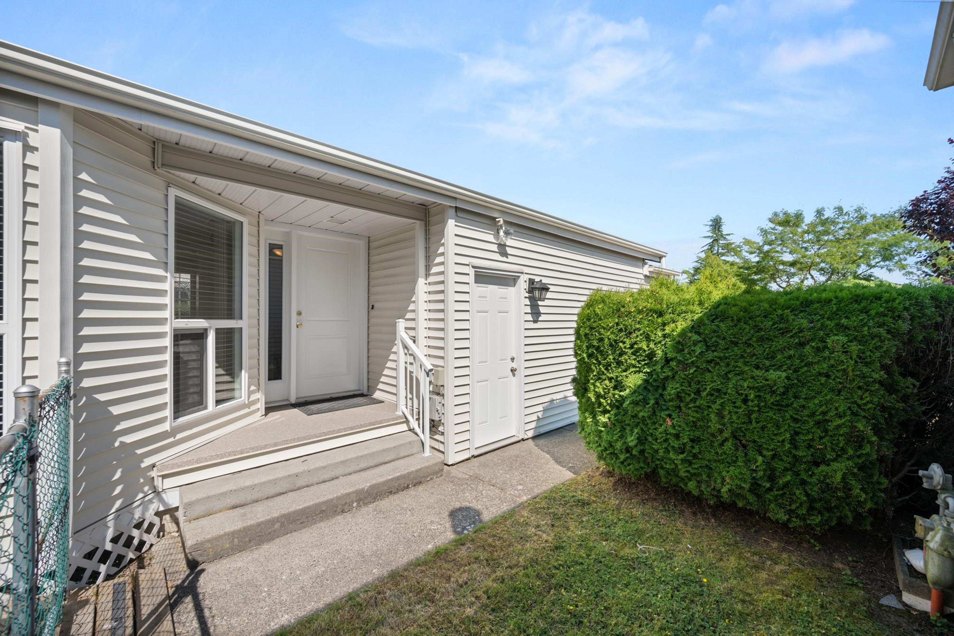 2345 Cranley Drive, Surrey - Exteriors - Photo 3