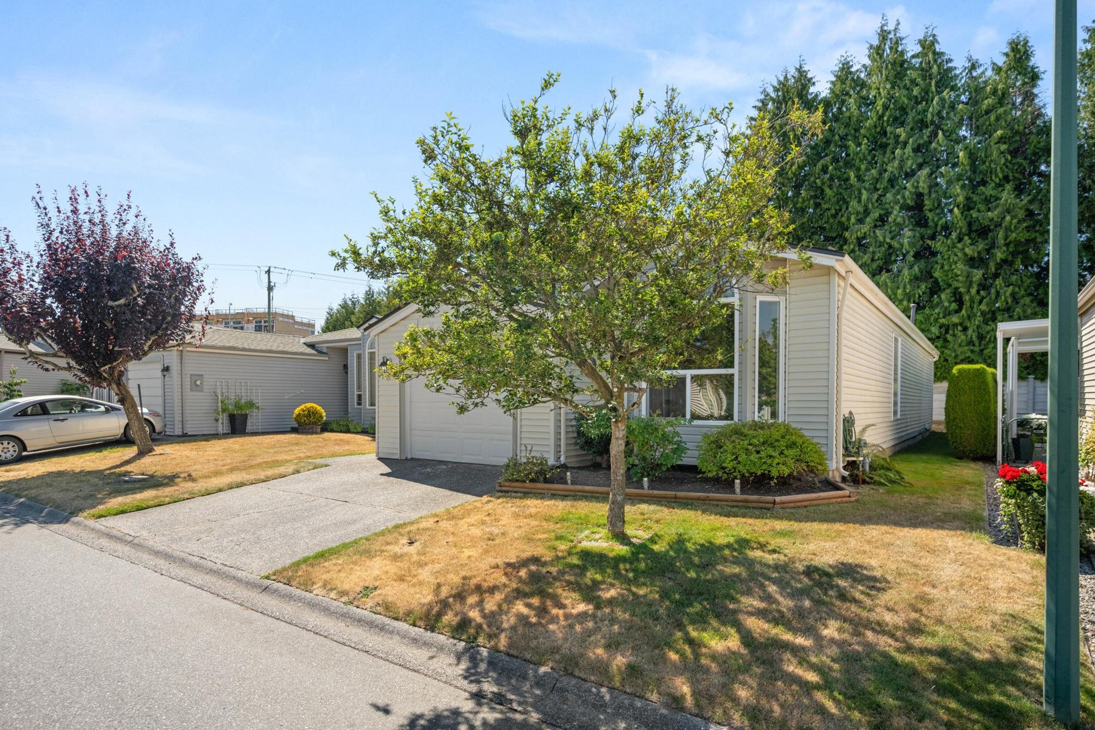 2345 Cranley Drive, Surrey - Exteriors - Photo 7