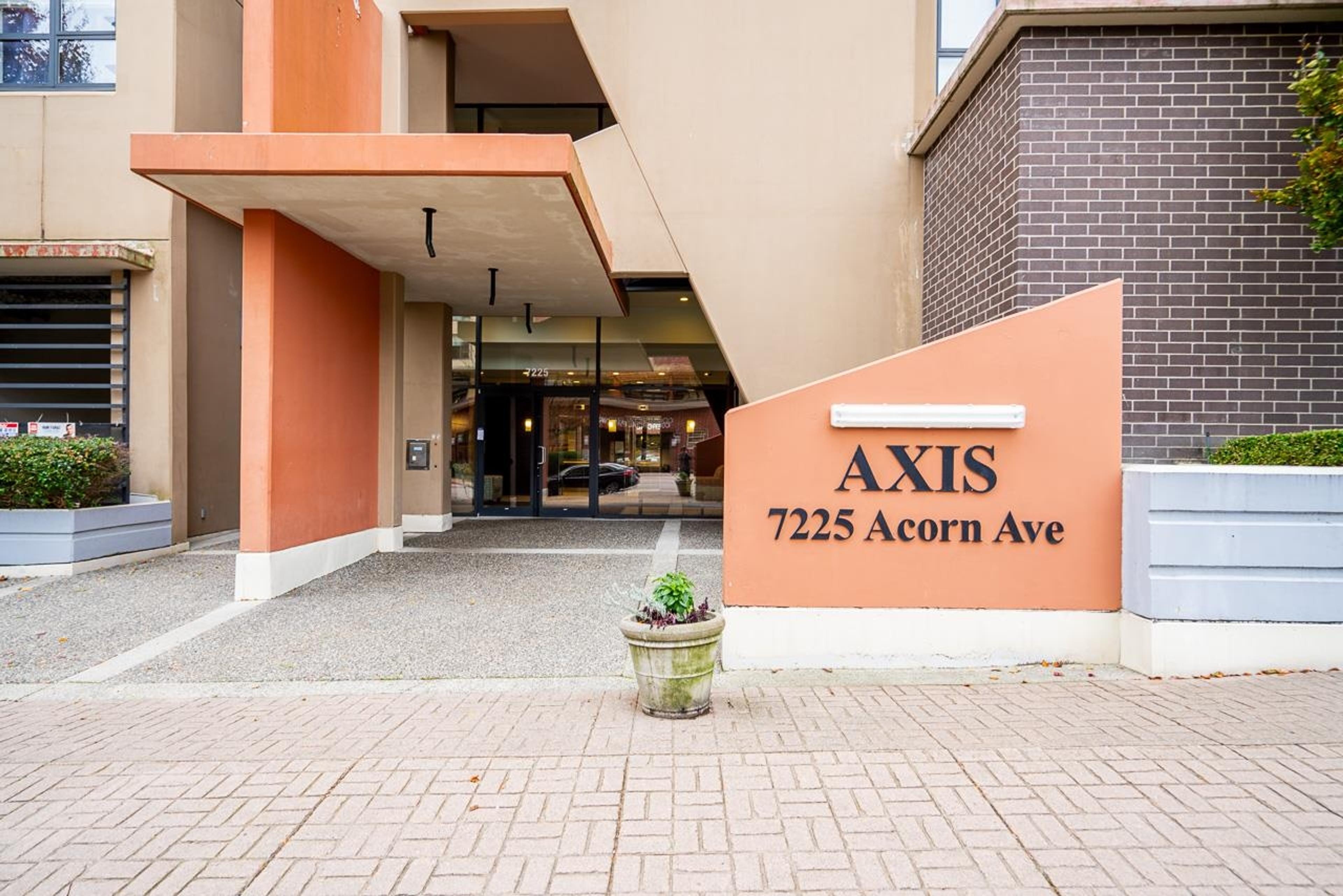 7225 Acorn Avenue, Burnaby - Exteriors - Photo 2