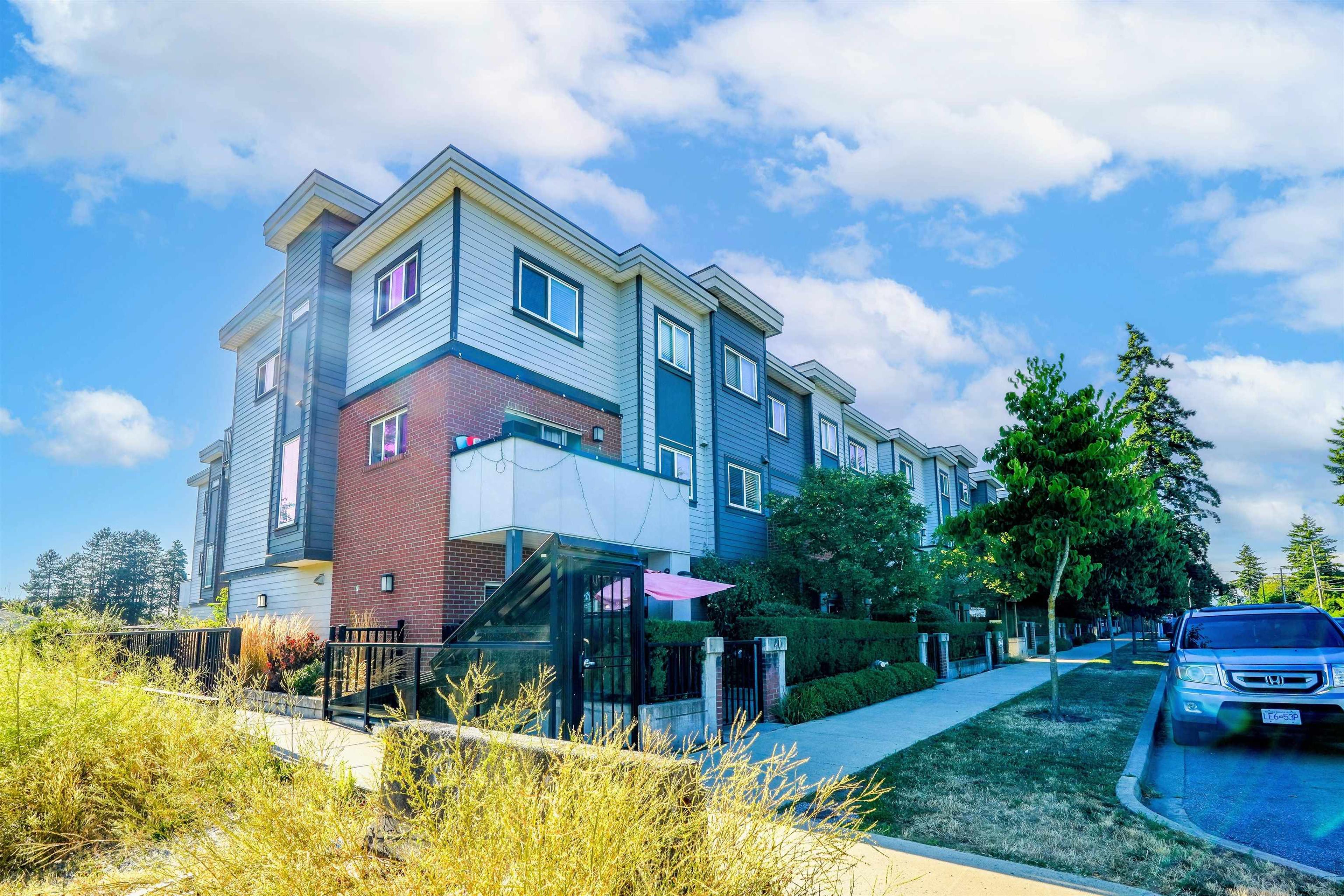 7247 140 Street, Surrey - Exteriors - Photo 4