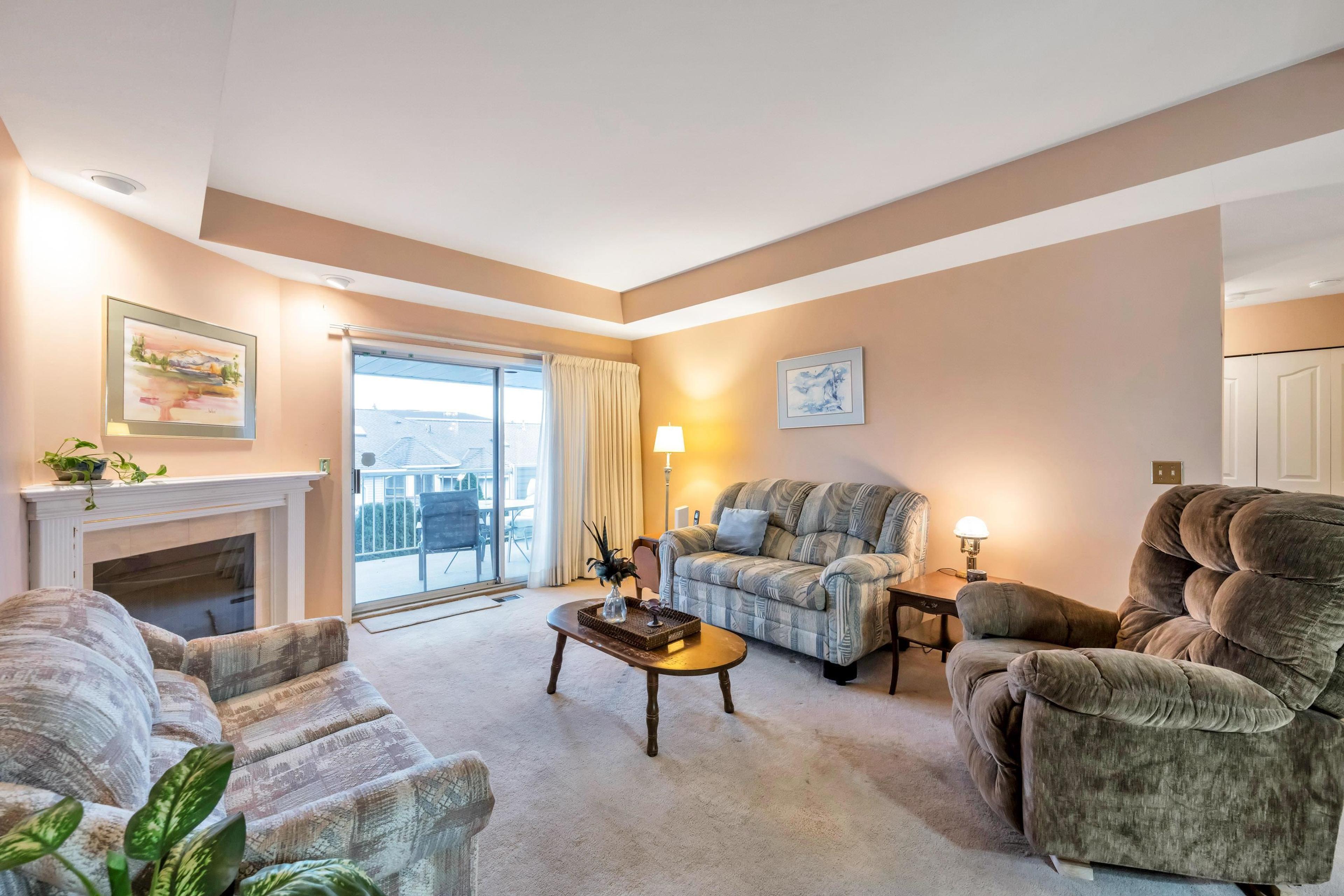 32615 Murray Avenue, Abbotsford - Exteriors - Full Complex View - Photo 2