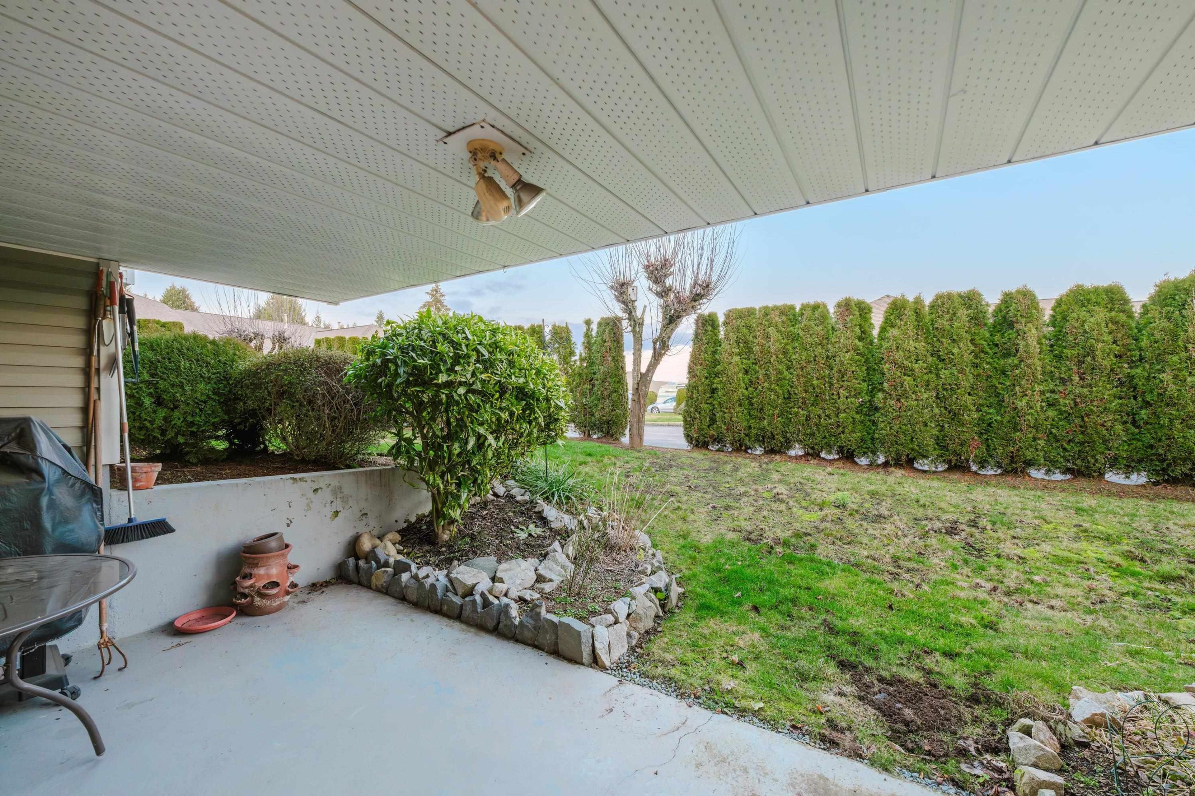 32615 Murray Avenue, Abbotsford - Exteriors - Photo 4