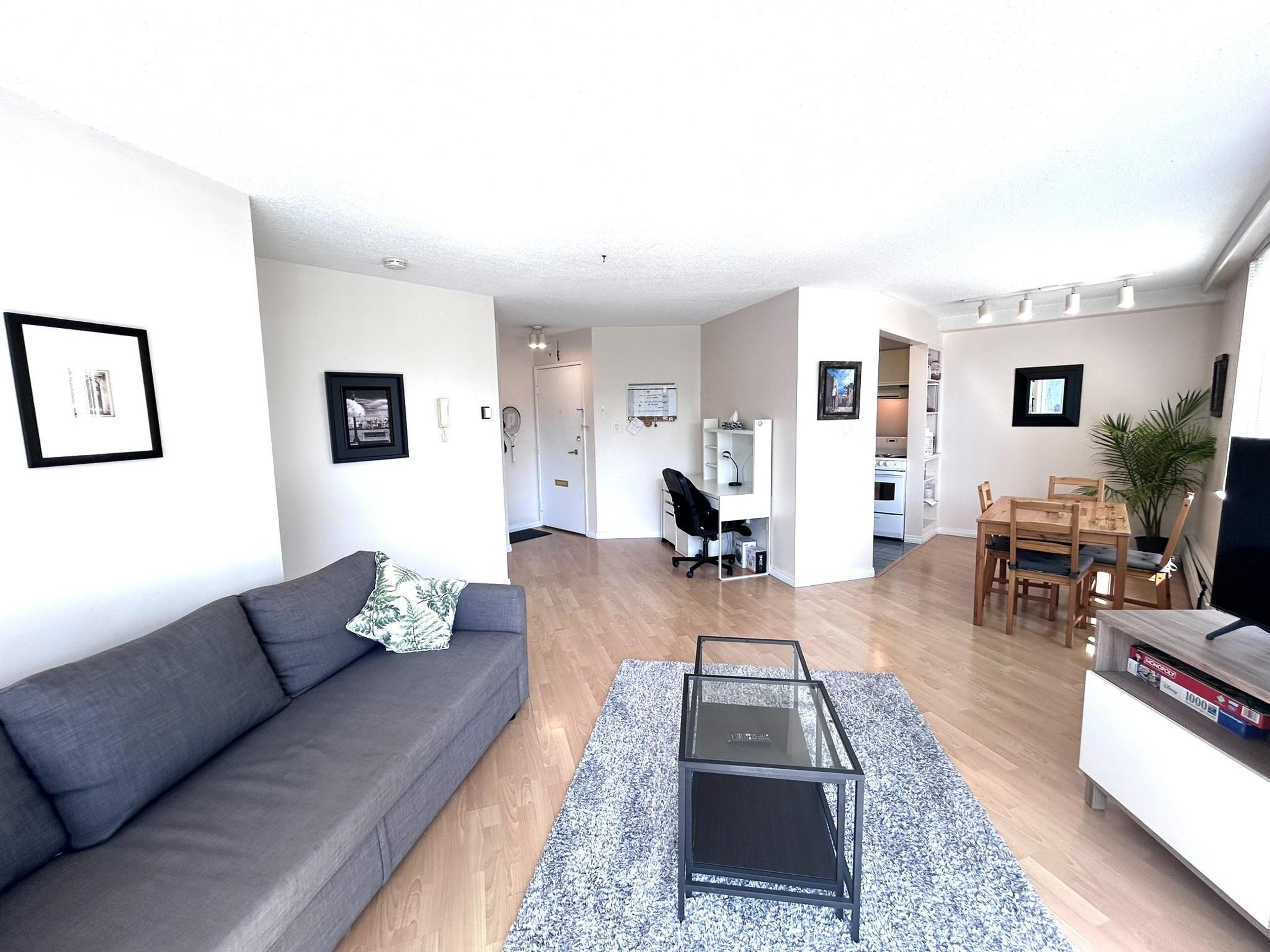 4691 W 10th Avenue, Vancouver - Exteriors - Photo 2