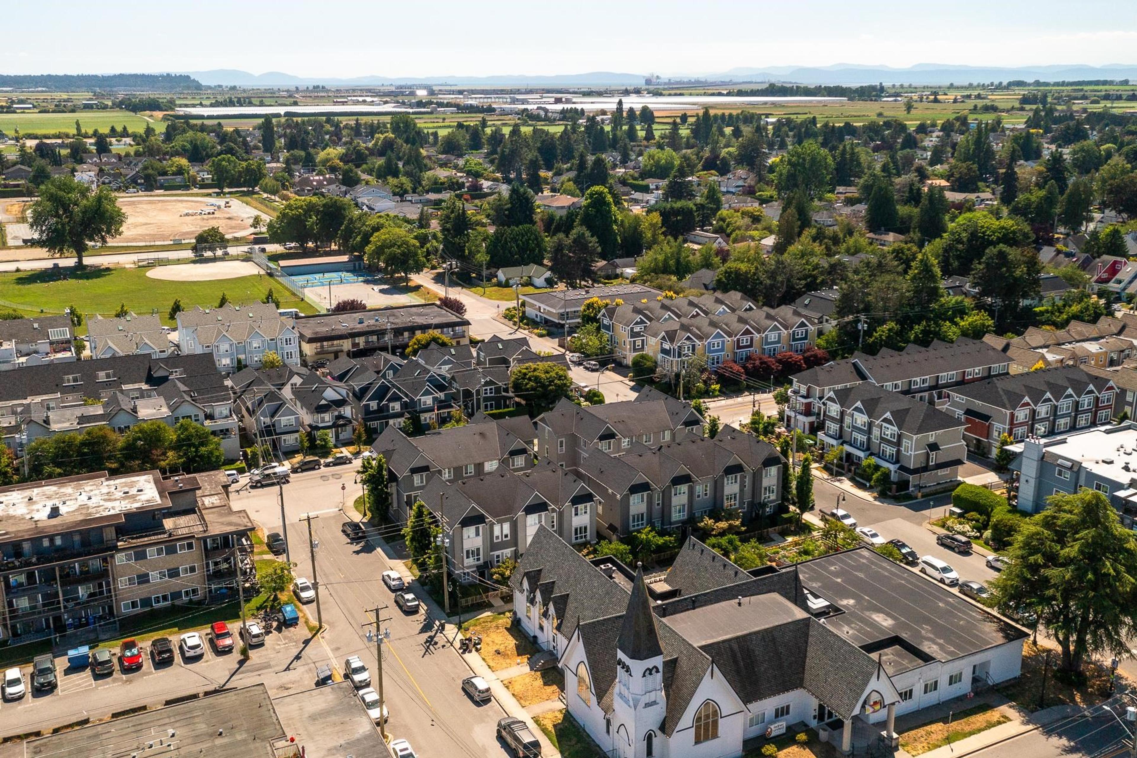 4949 47a Avenue, Delta - Exteriors - Full Complex View, Drone/Aerial View - Photo 4