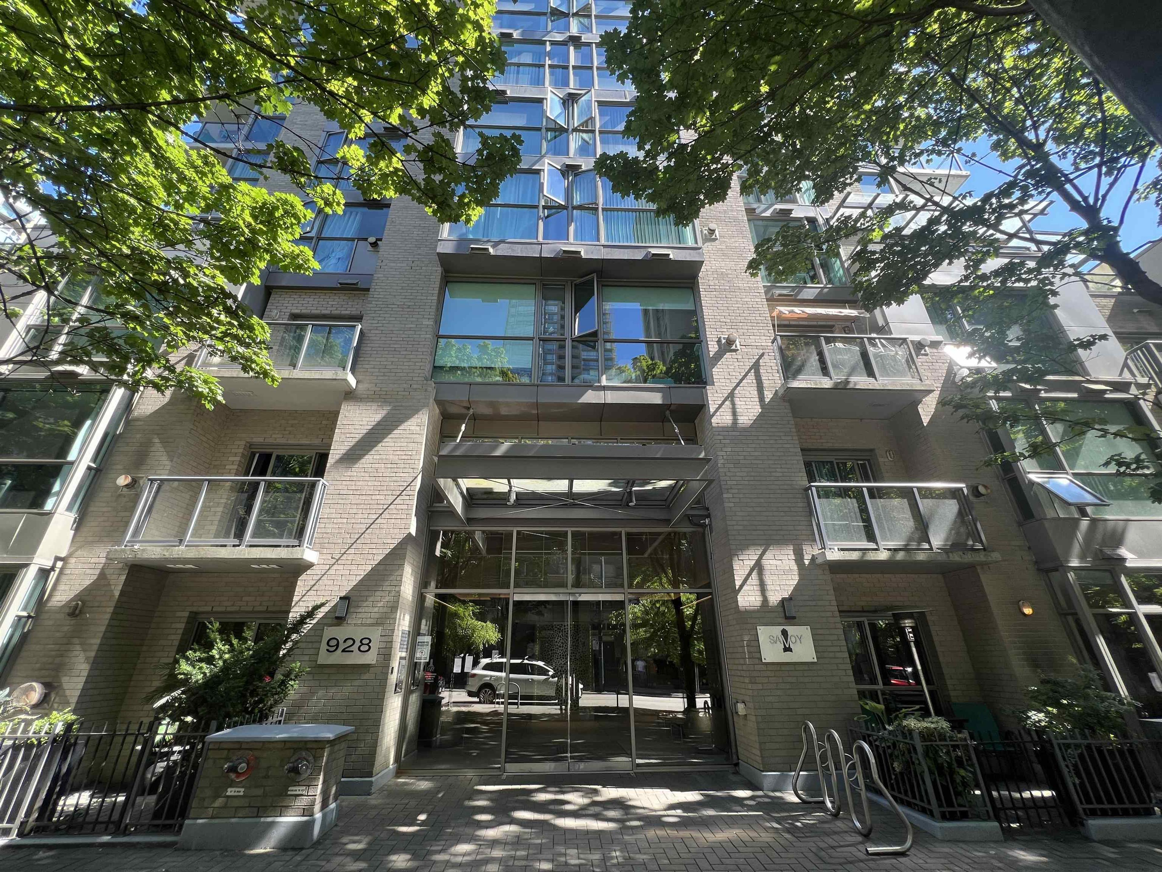 928 Richards Street, Vancouver - Exteriors - Photo 1